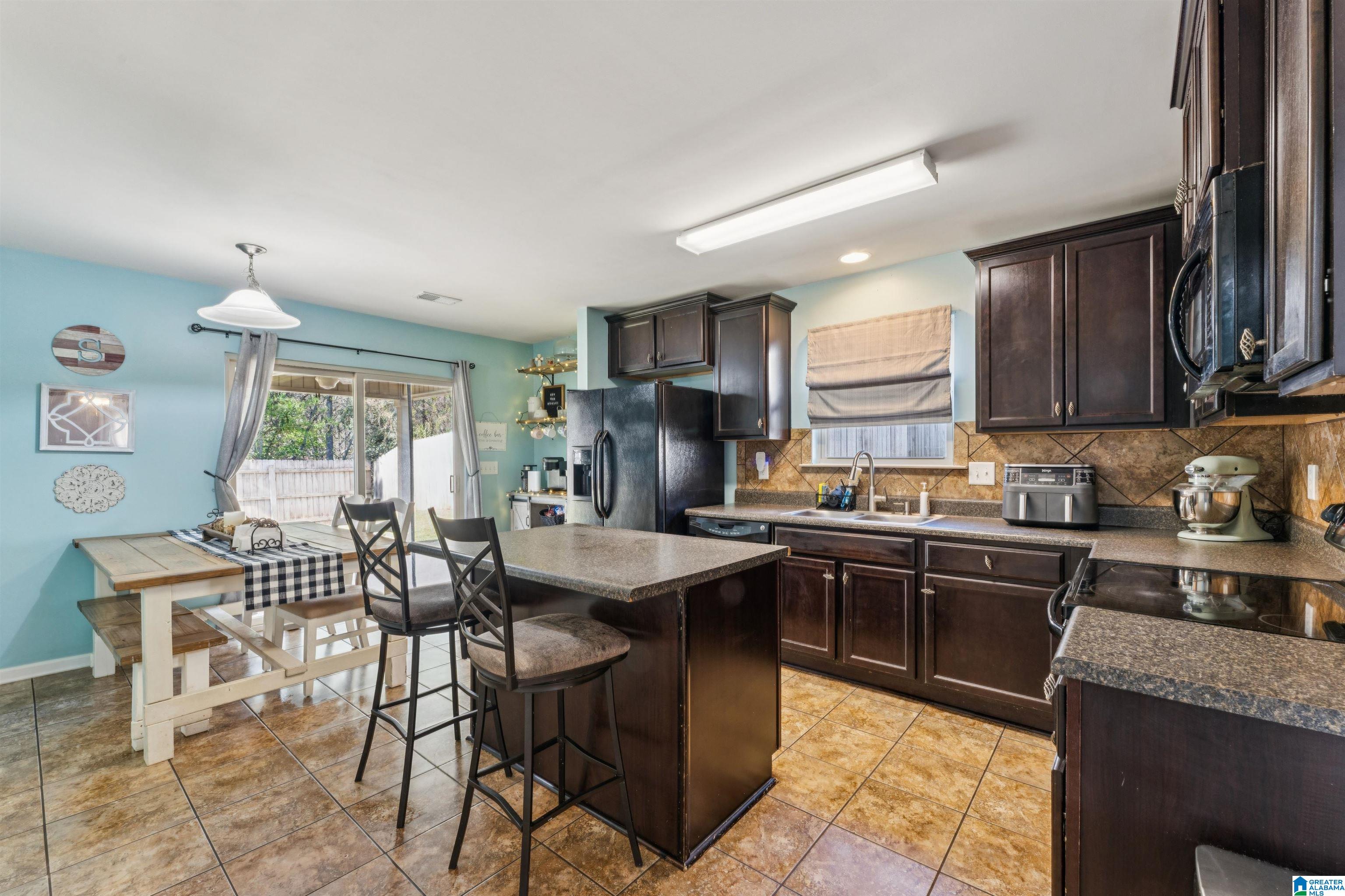 150 VILLAGE SPRINGS COVE