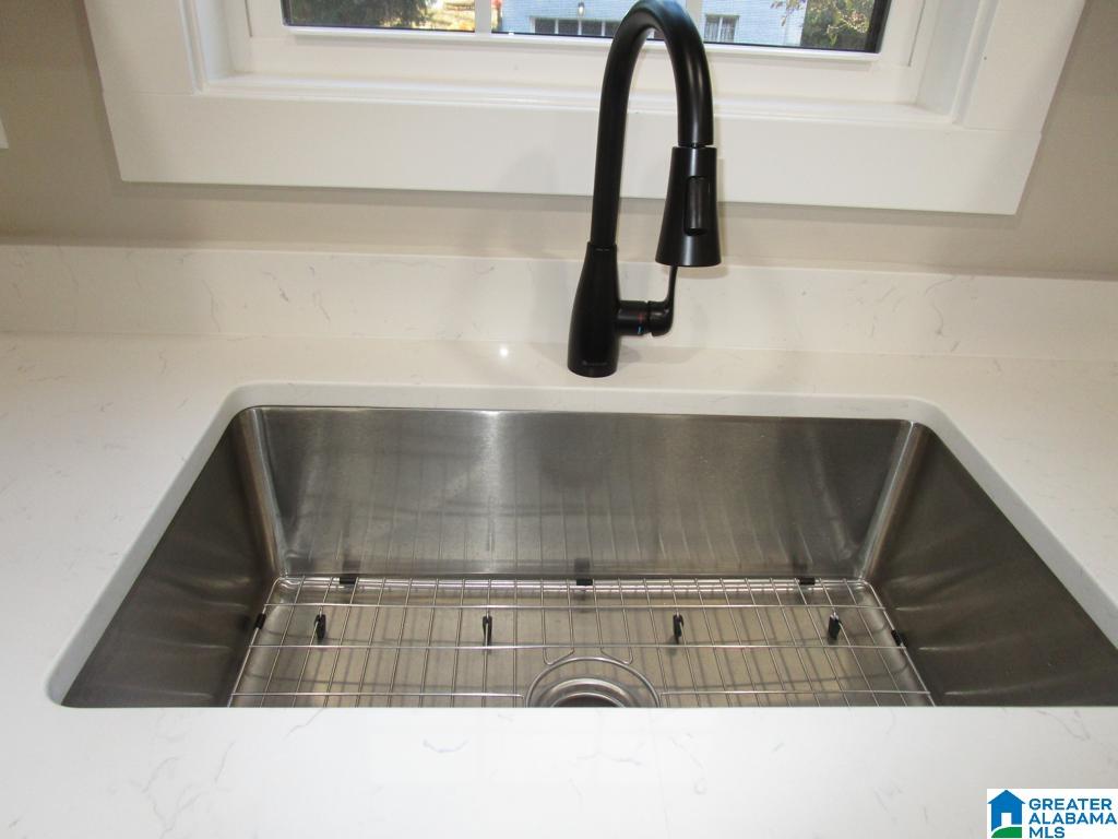 8929 VALLEYBROOK ROAD