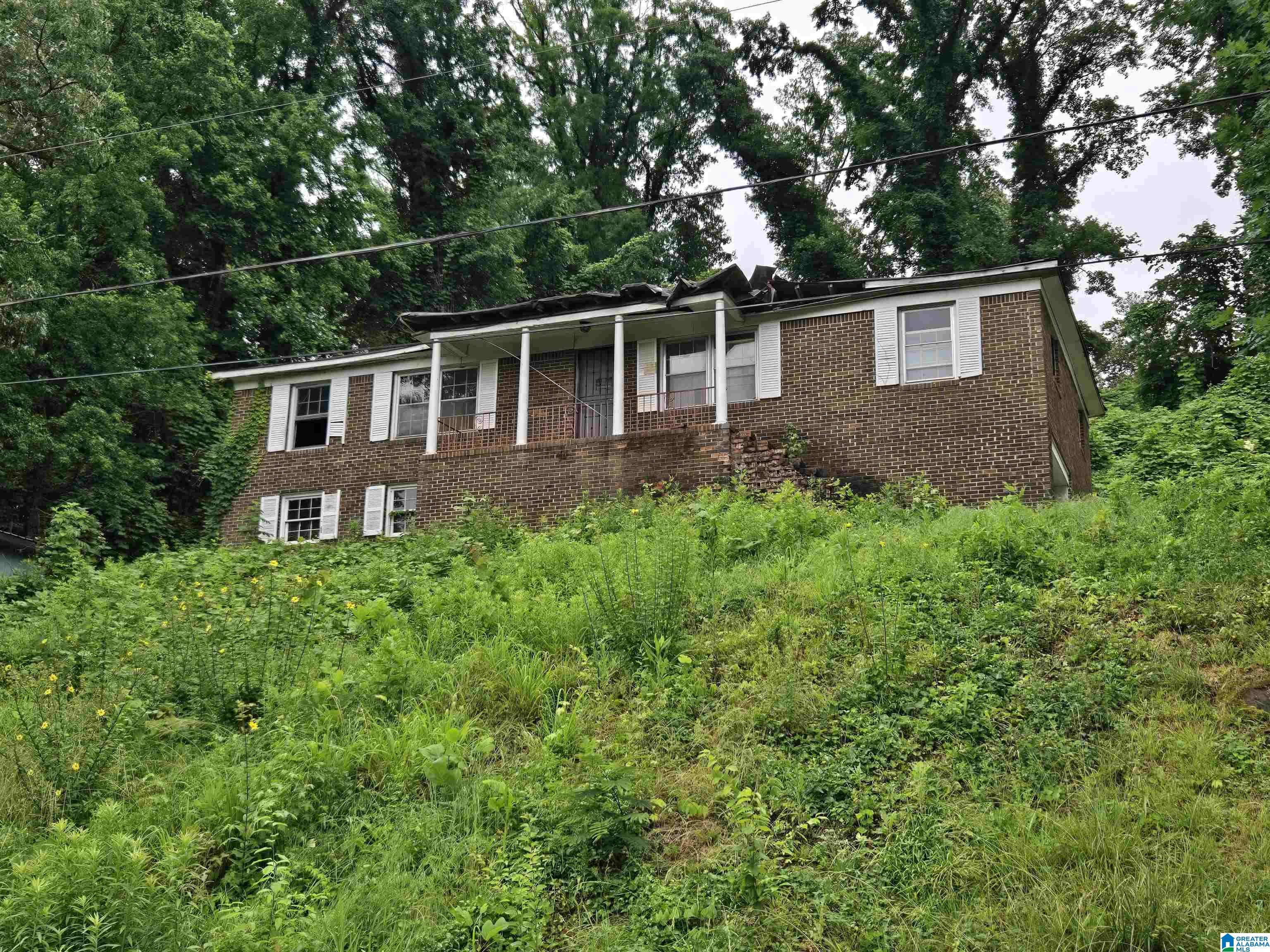 409 LANCE LANE