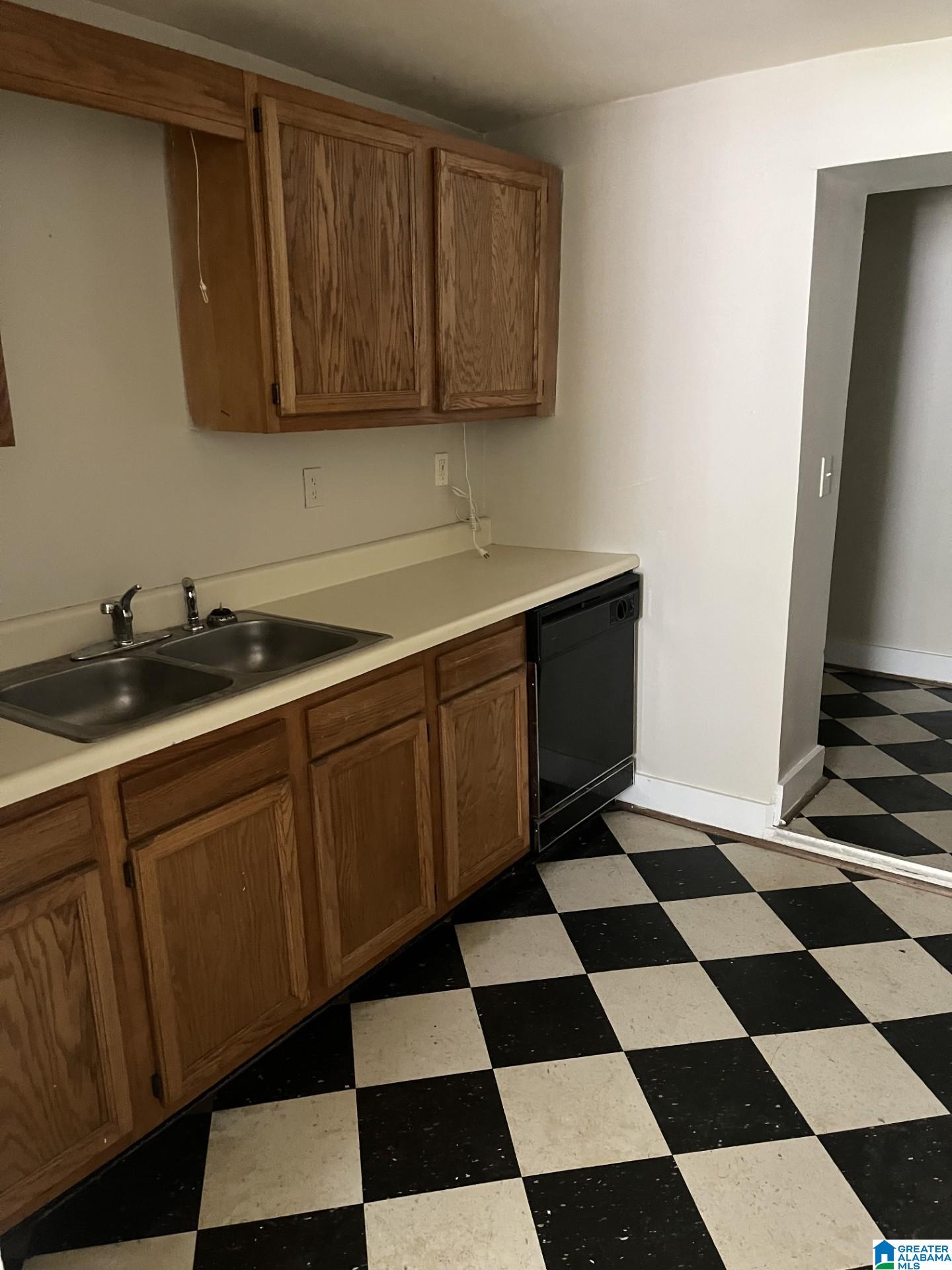 905 40TH STREET S Apt 5