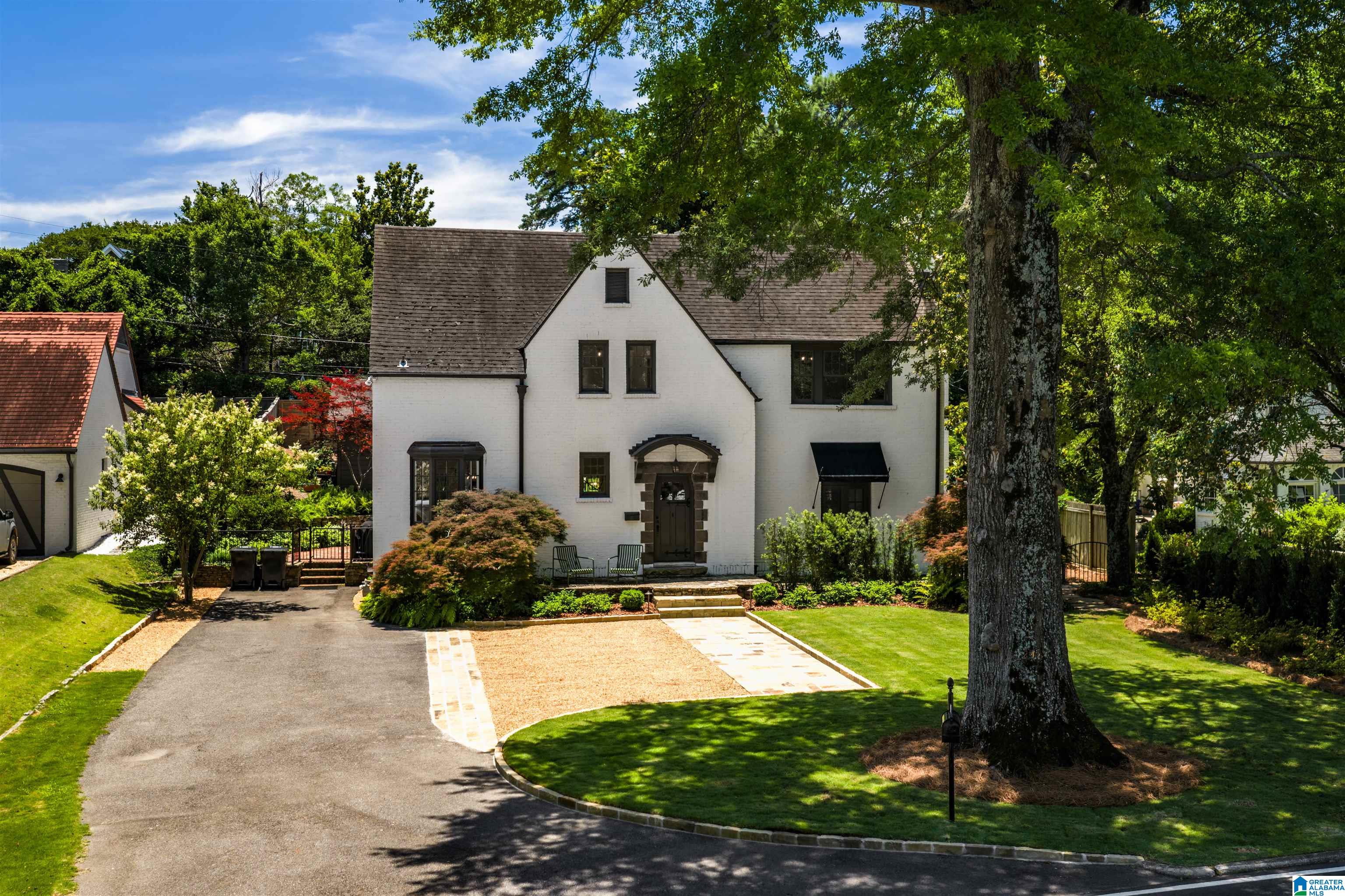 2459 FAIRWAY DRIVE