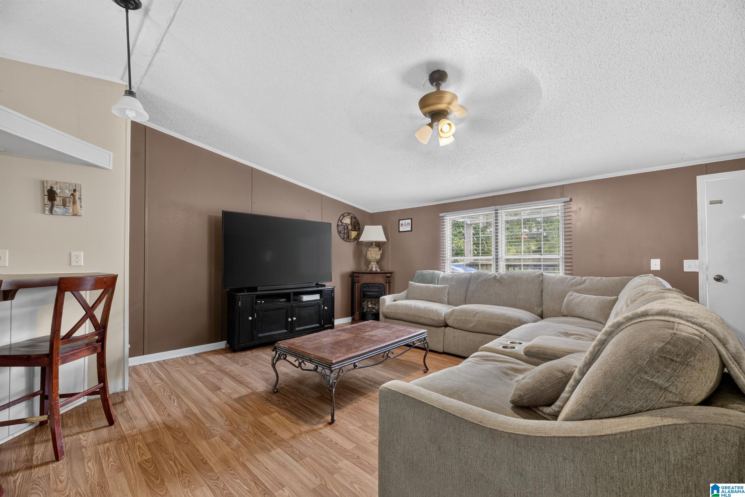 415 LOGGING ROAD