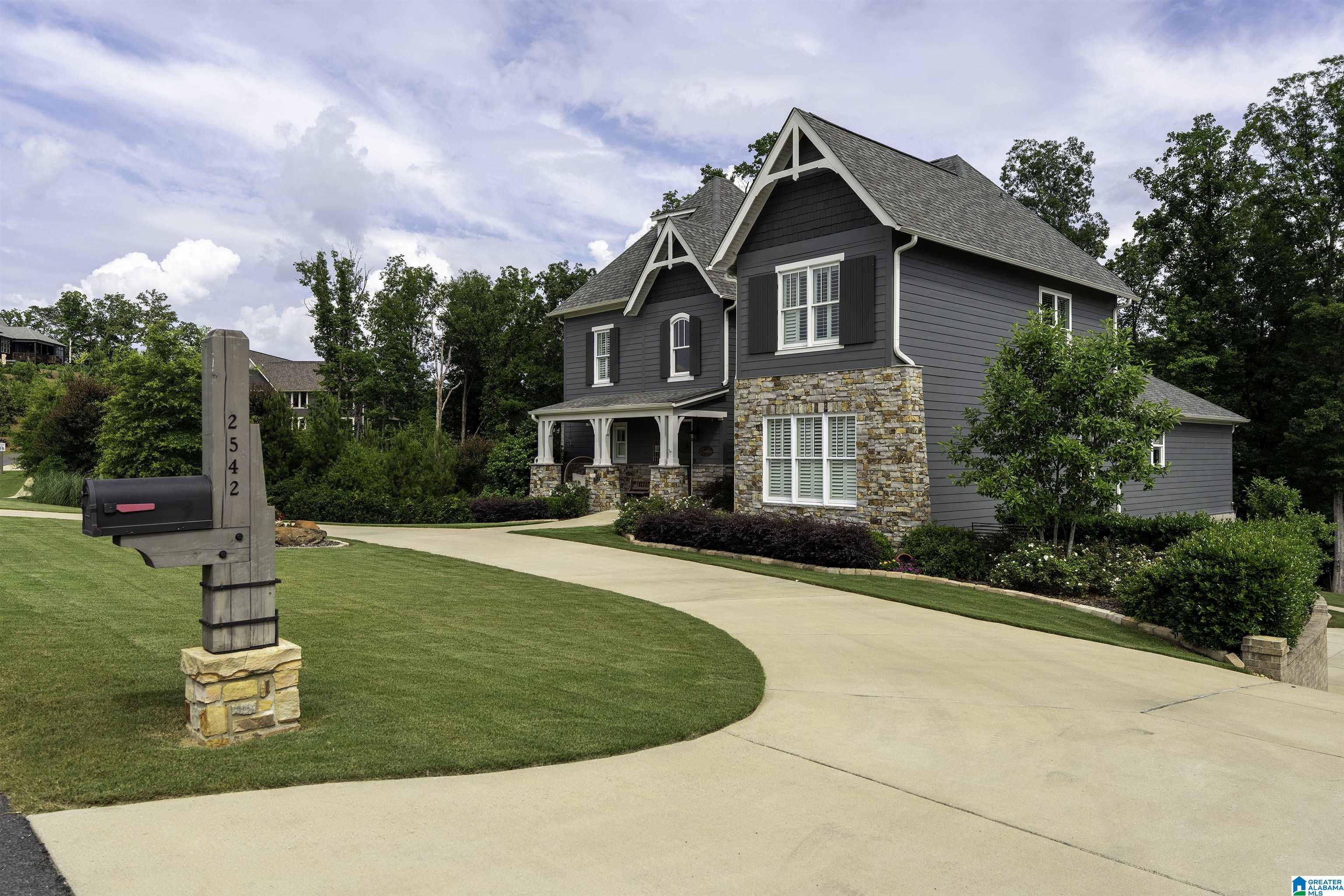 2542 BLACKRIDGE COVE