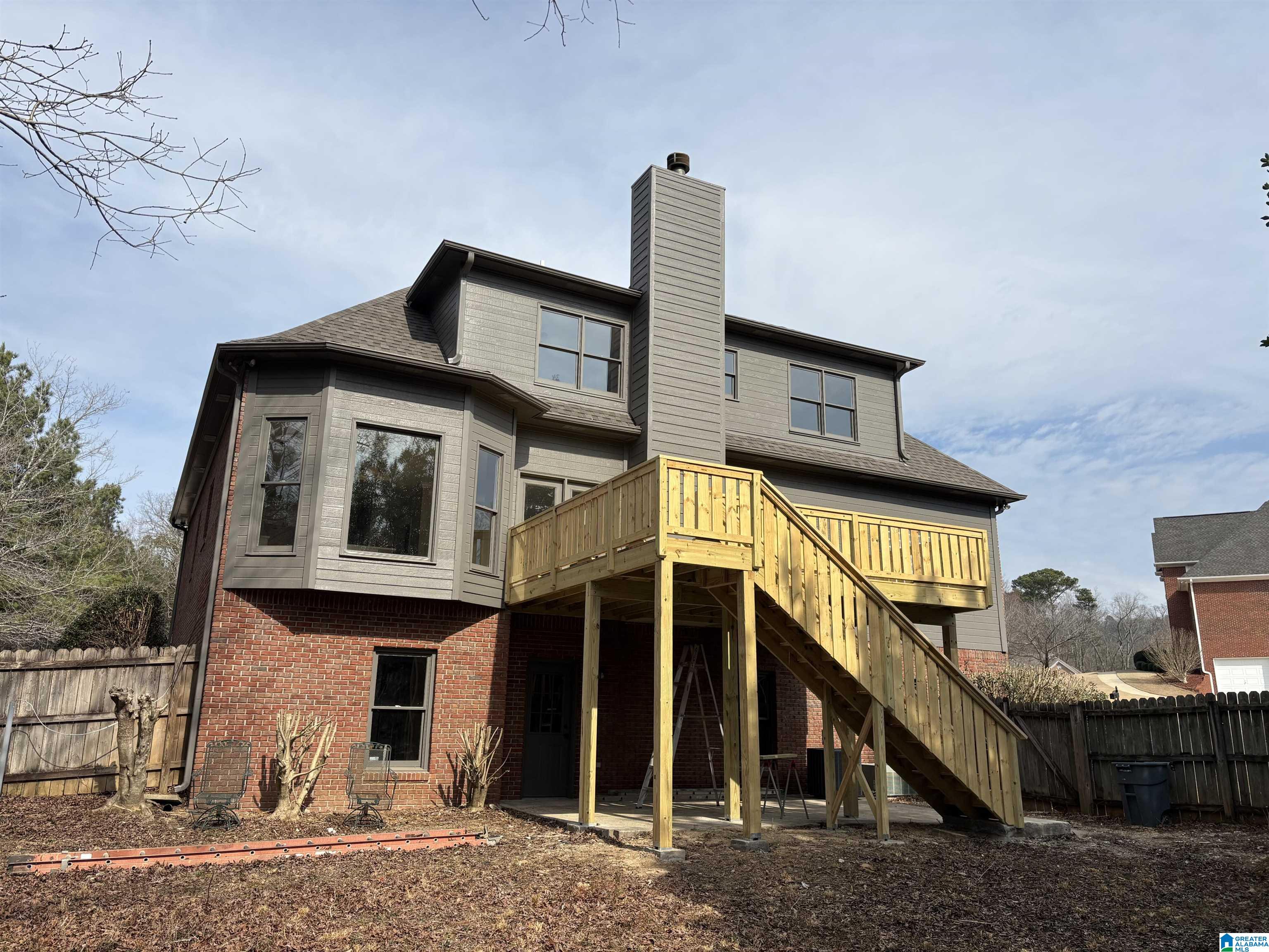 2000 EAGLE CREST COURT