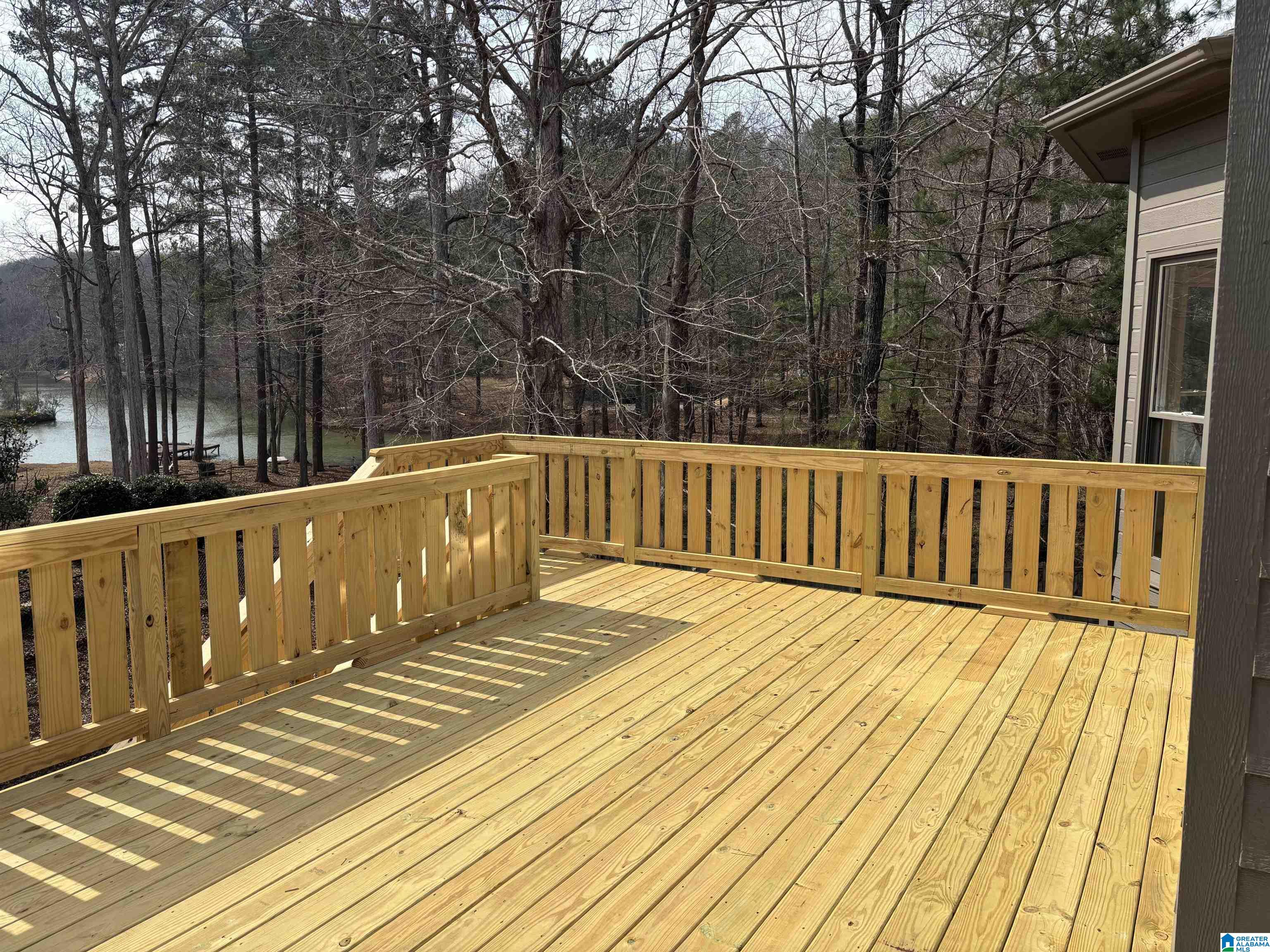 2000 EAGLE CREST COURT