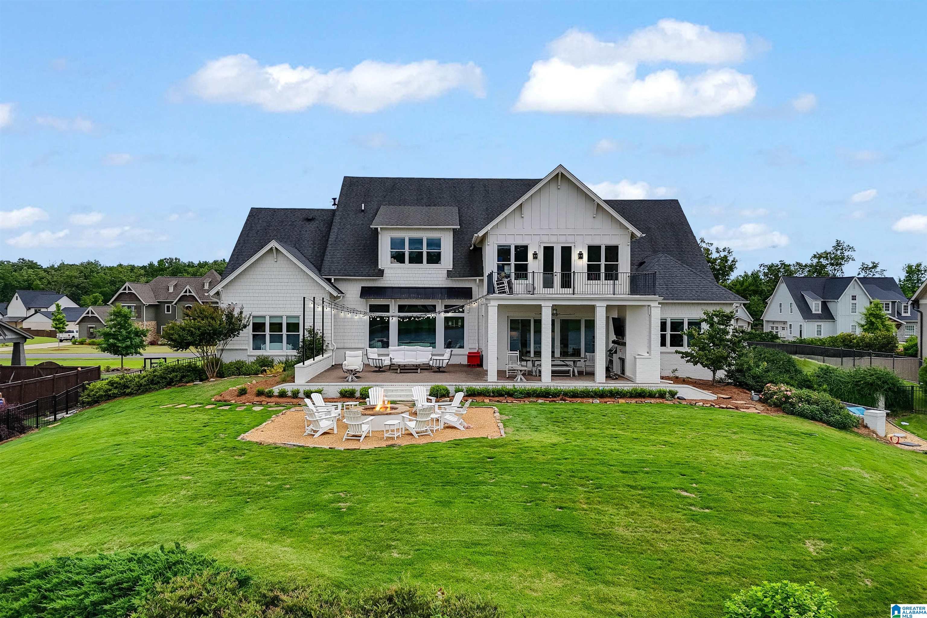 2745 BLACKRIDGE LANE