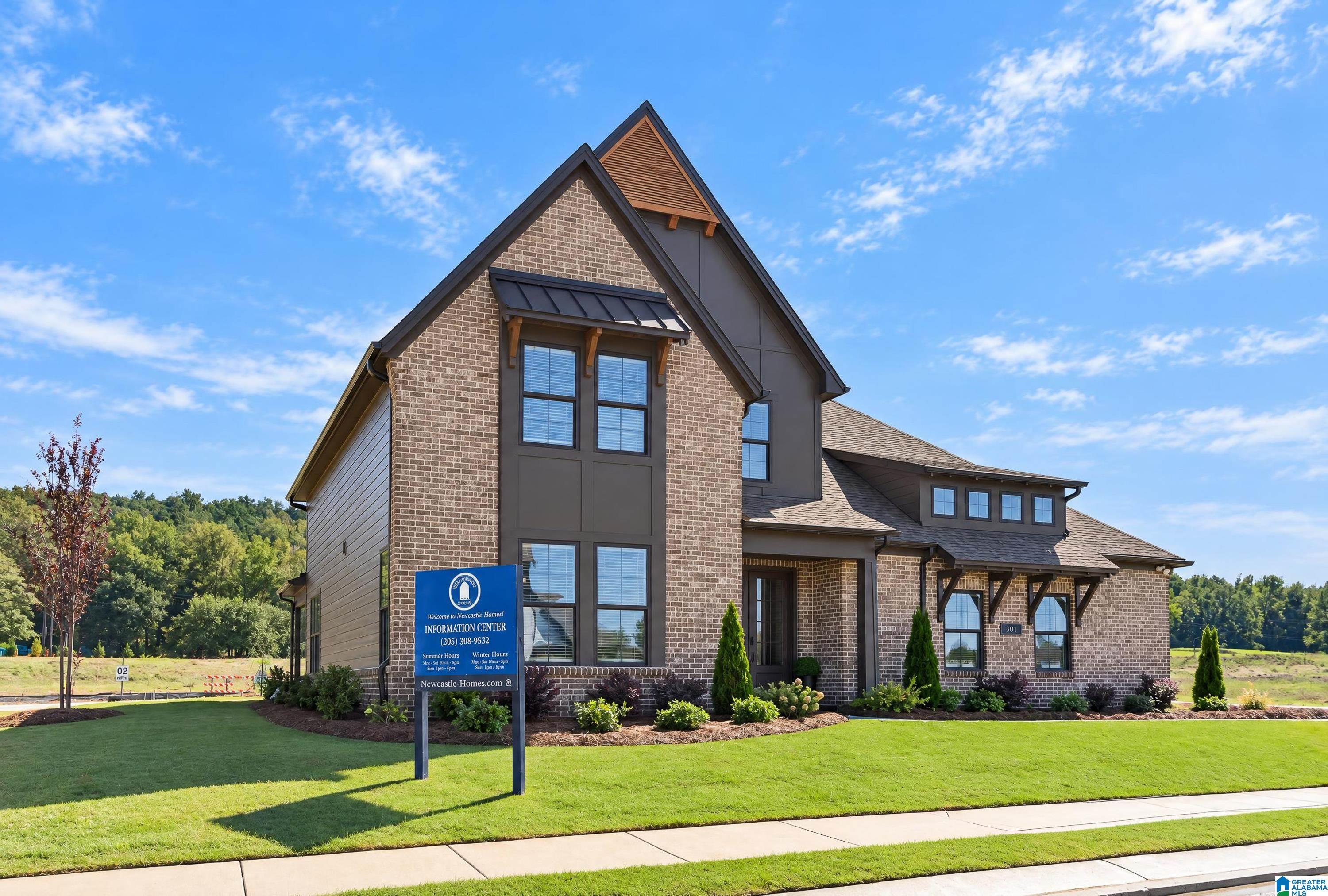 301 LENOIR PLACE