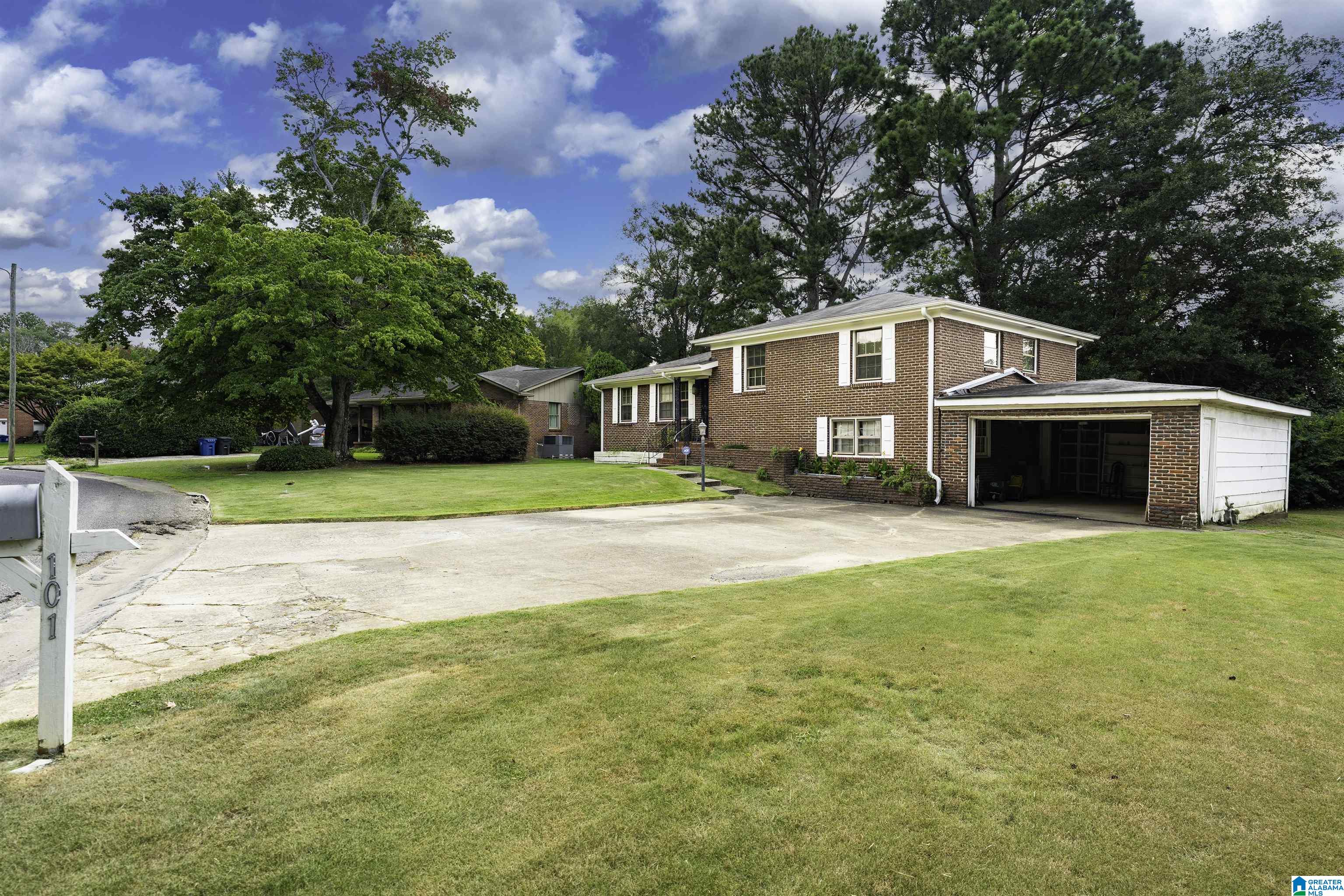 101 RIDGEMOOR DRIVE