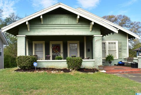 Photo of 1618 29th Street N, BIRMINGHAM, AL 35234 (MLS # 21448190)