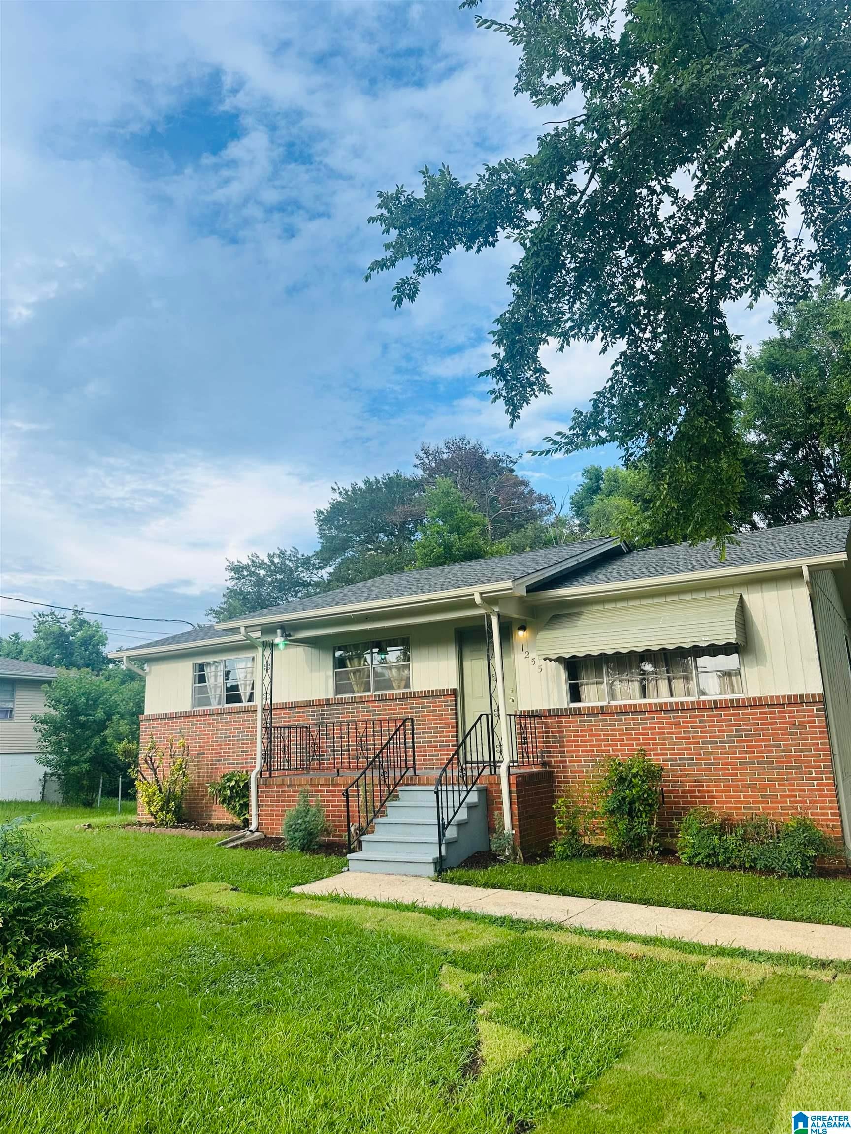 Photo 1 of 13 — 1255 TUCKAWANNA DRIVE, CENTER POINT, AL 35215