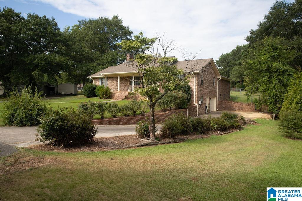 1212 WHITTEN ROAD