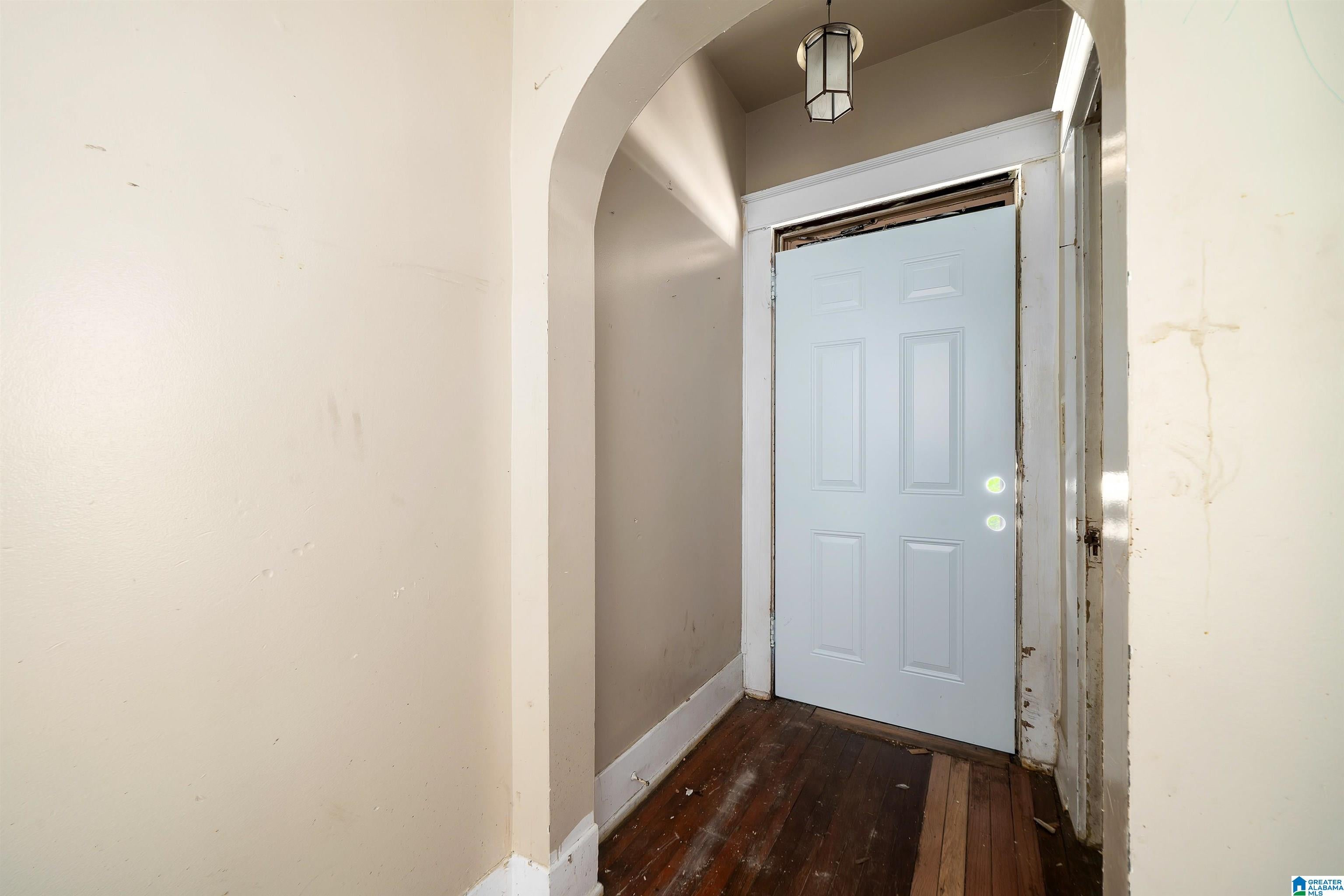 1809 SAINT CHARLES COURT SW