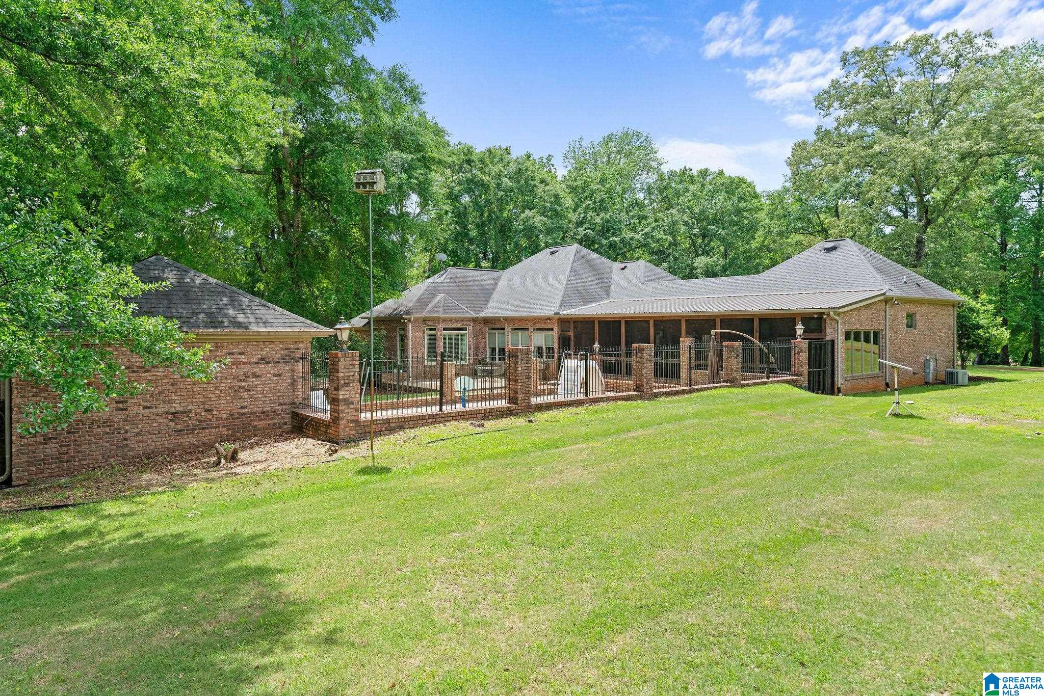 120 MAGNOLIA CIRCLE