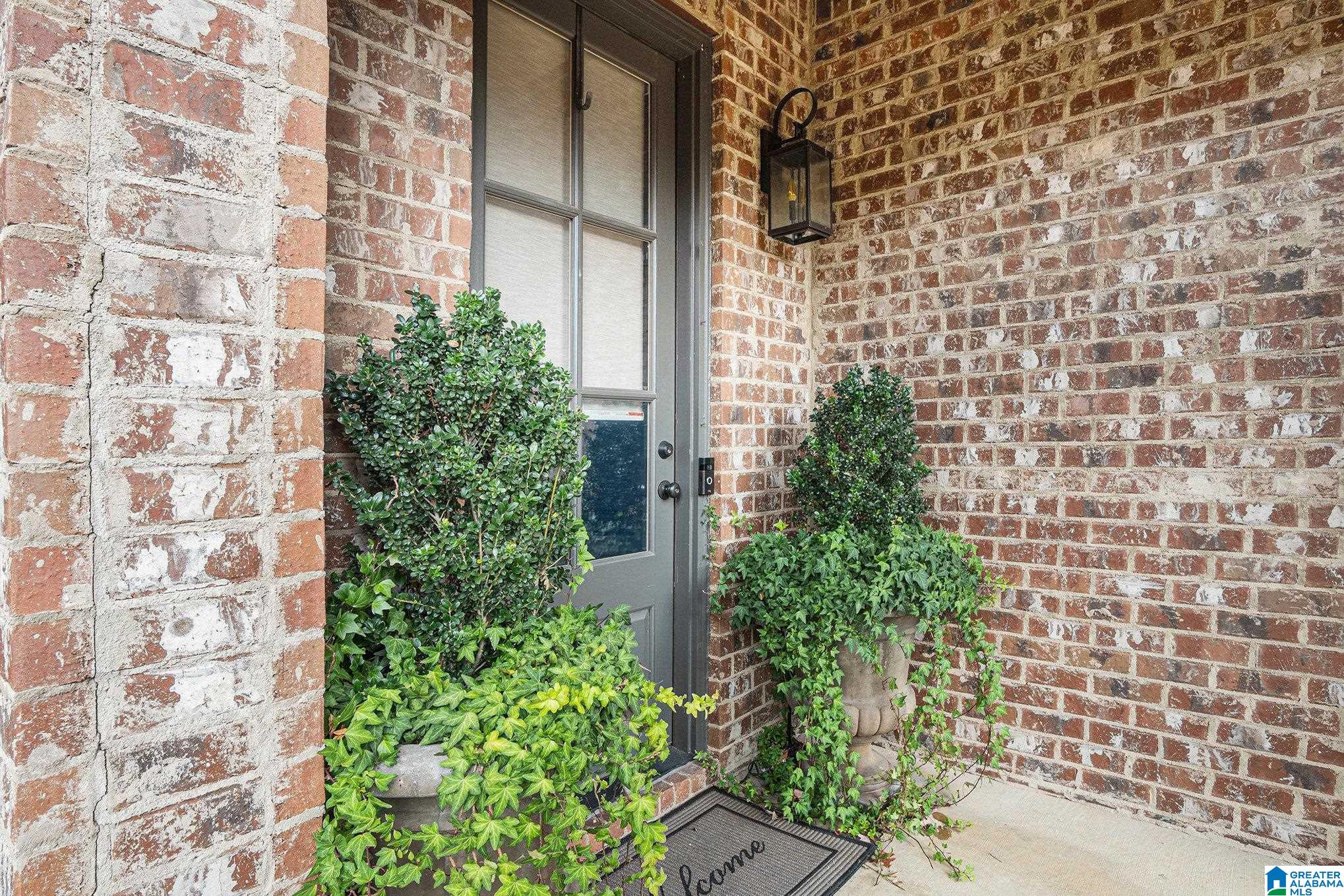 6094 ENGLISH VILLAGE LANE