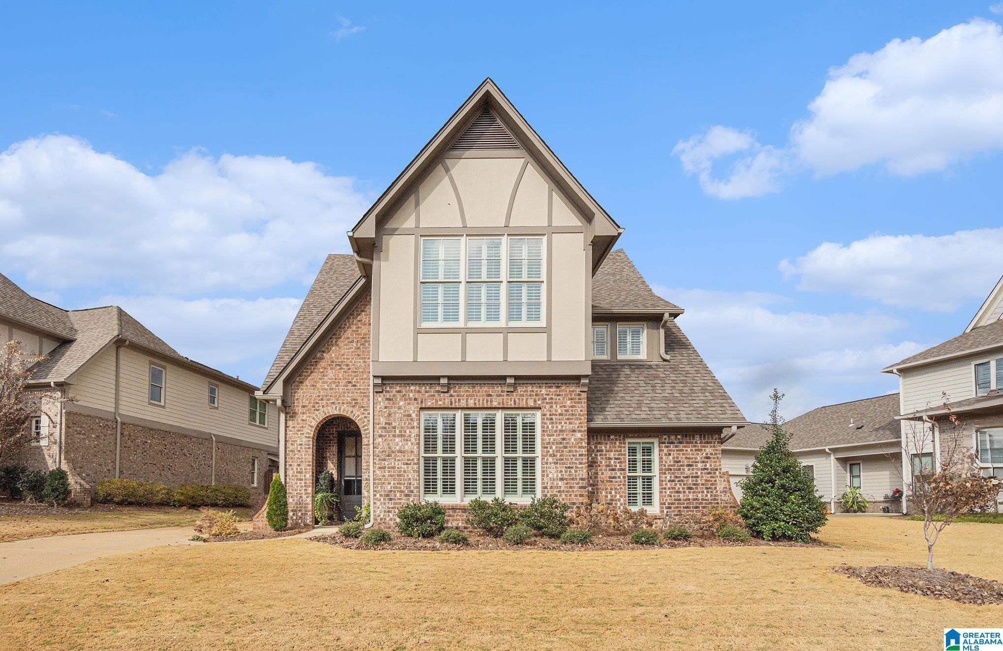 6094 ENGLISH VILLAGE LANE