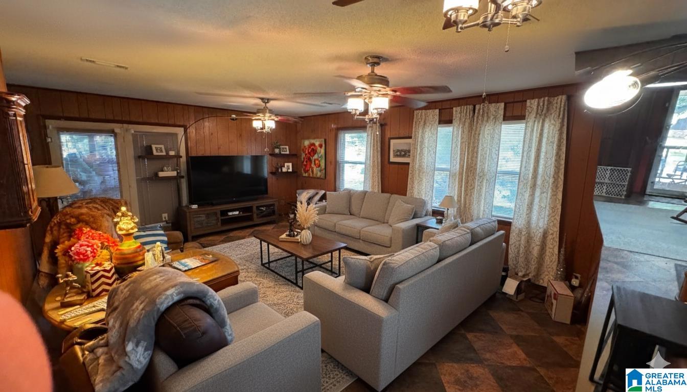 2505 SPRINGVIEW DRIVE