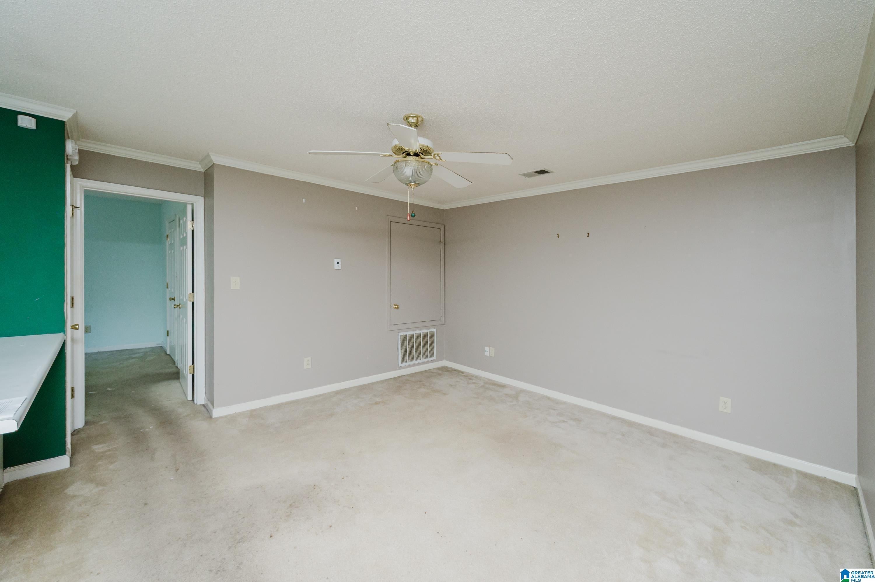 1849 WOODVINE LANE