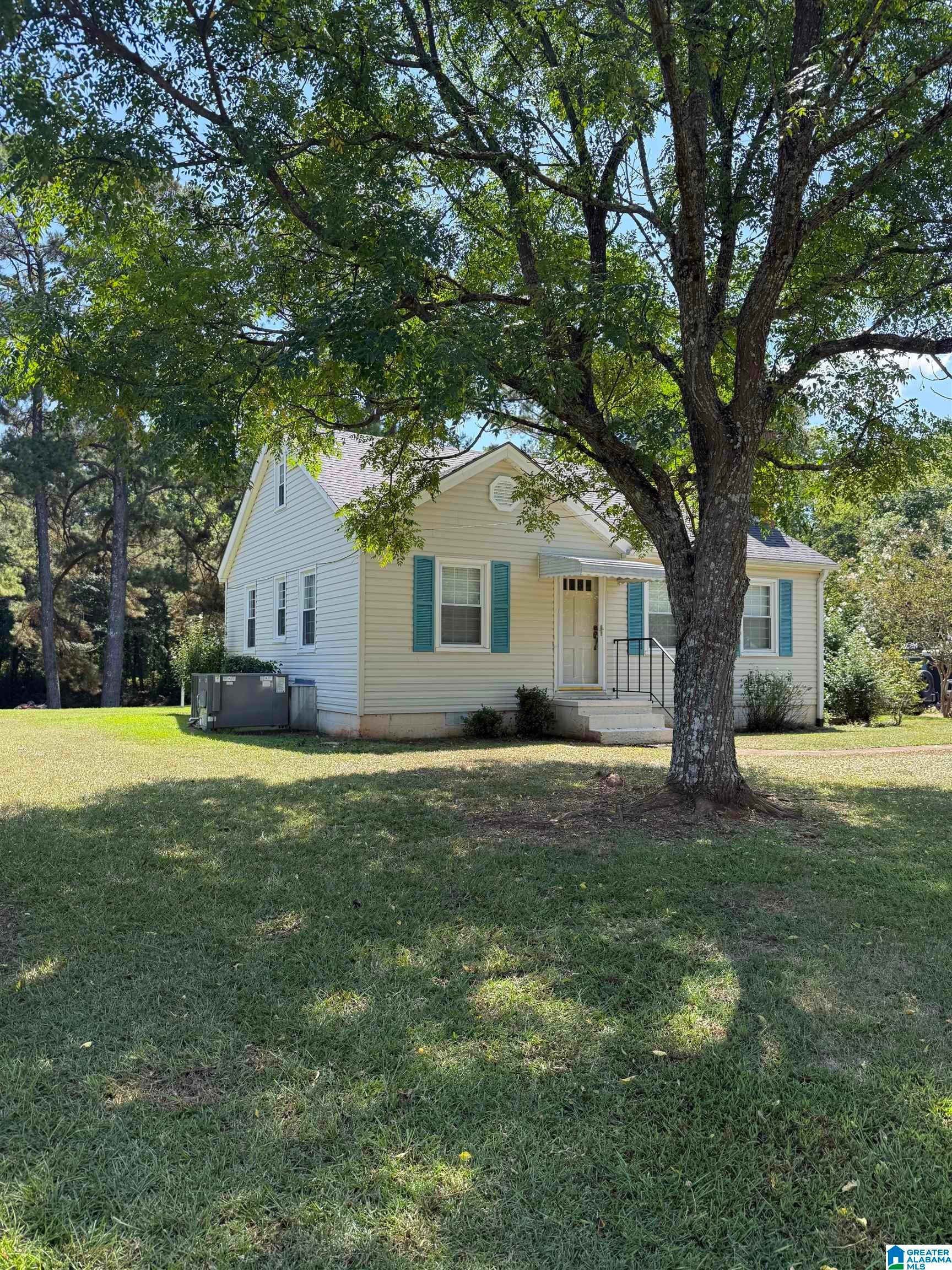 660 PINECREST DRIVE