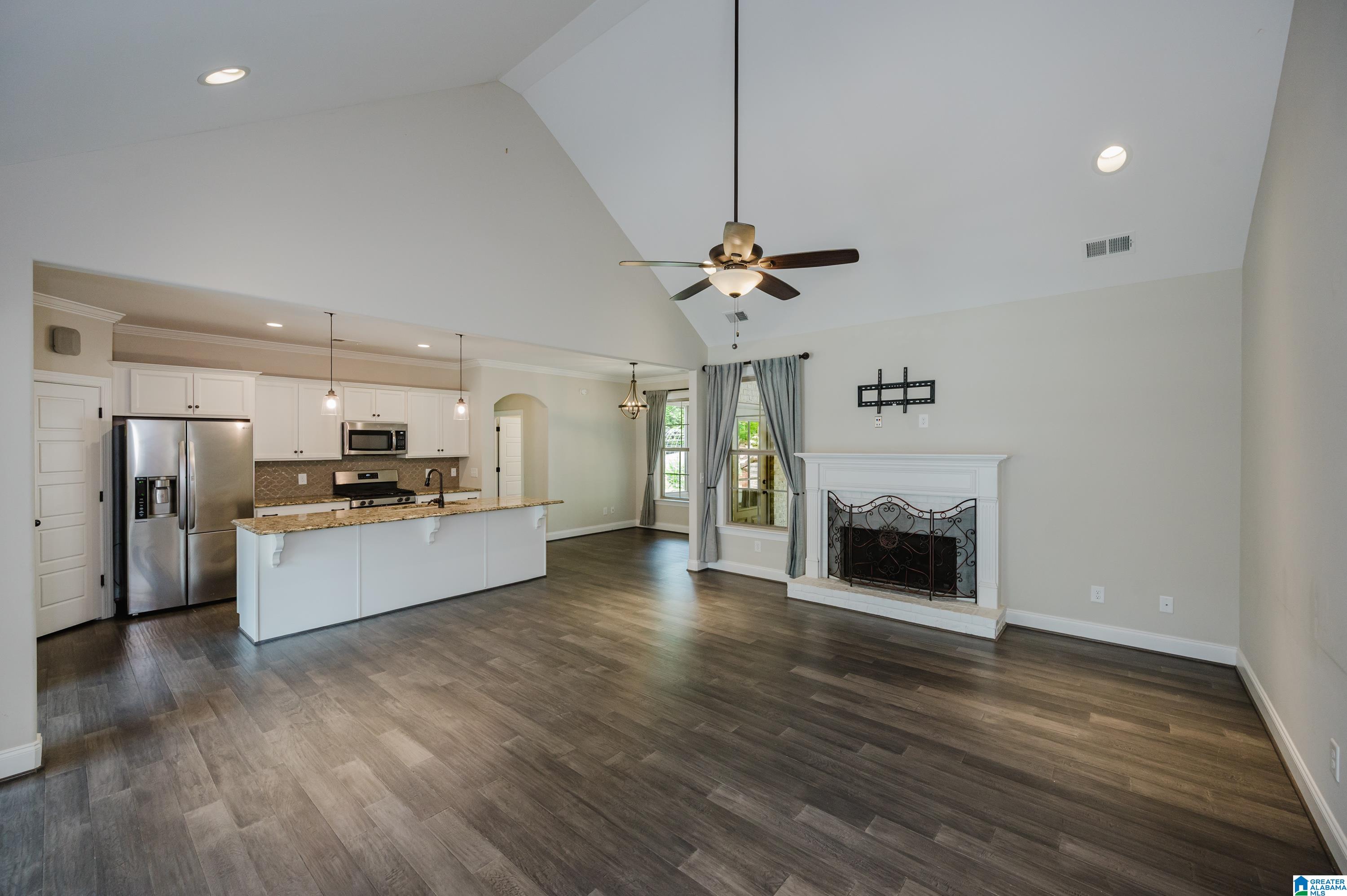 525 WILLOW BRANCH CIRCLE