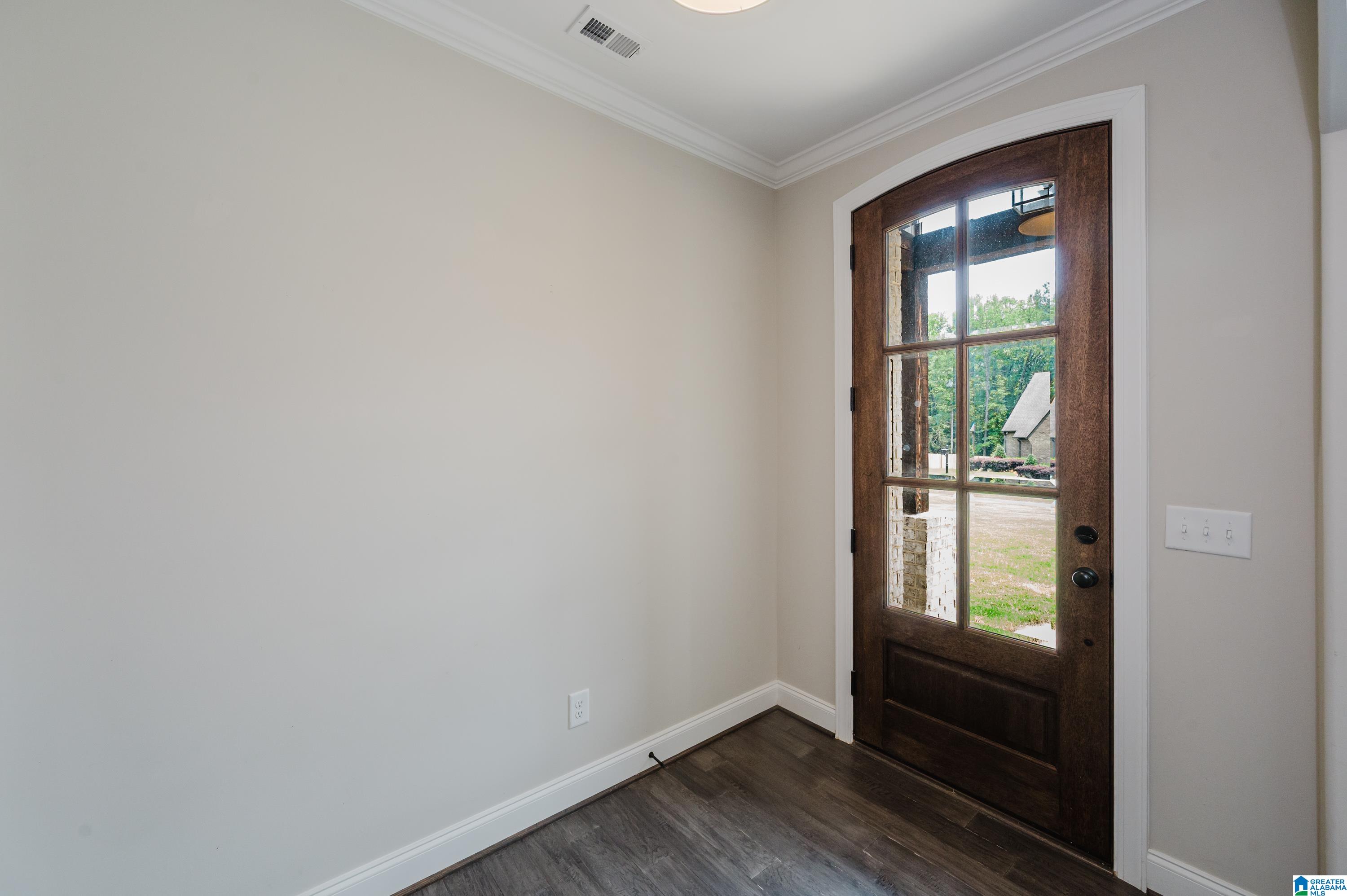 525 WILLOW BRANCH CIRCLE