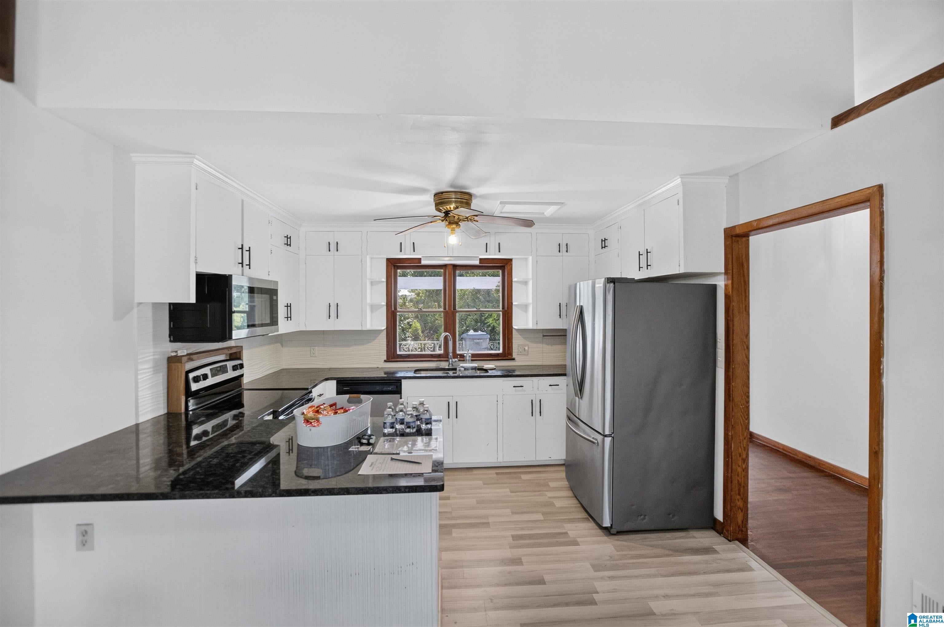 1401 JOHNSTON DRIVE