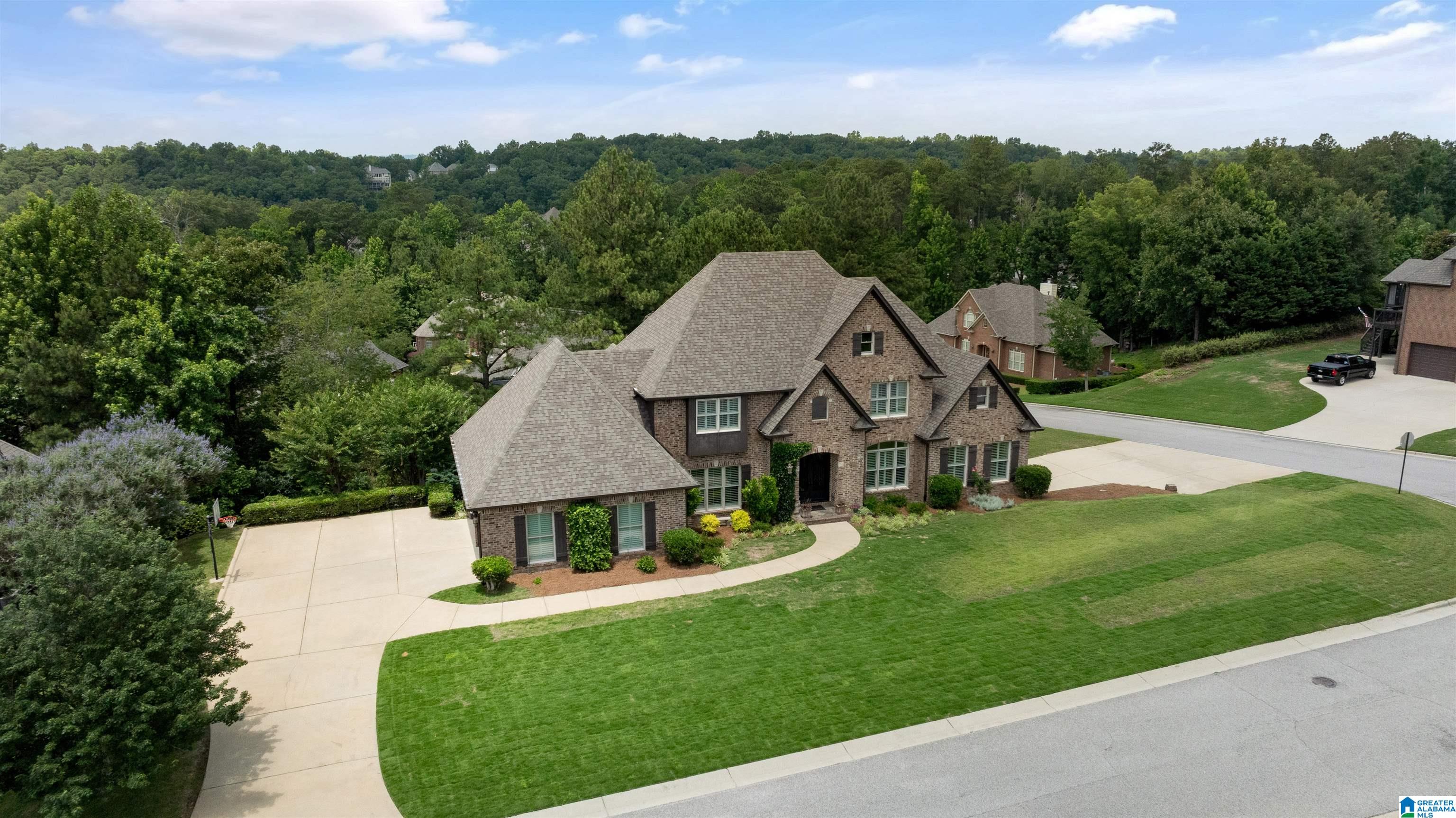 1033 EAGLE NEST CIRCLE