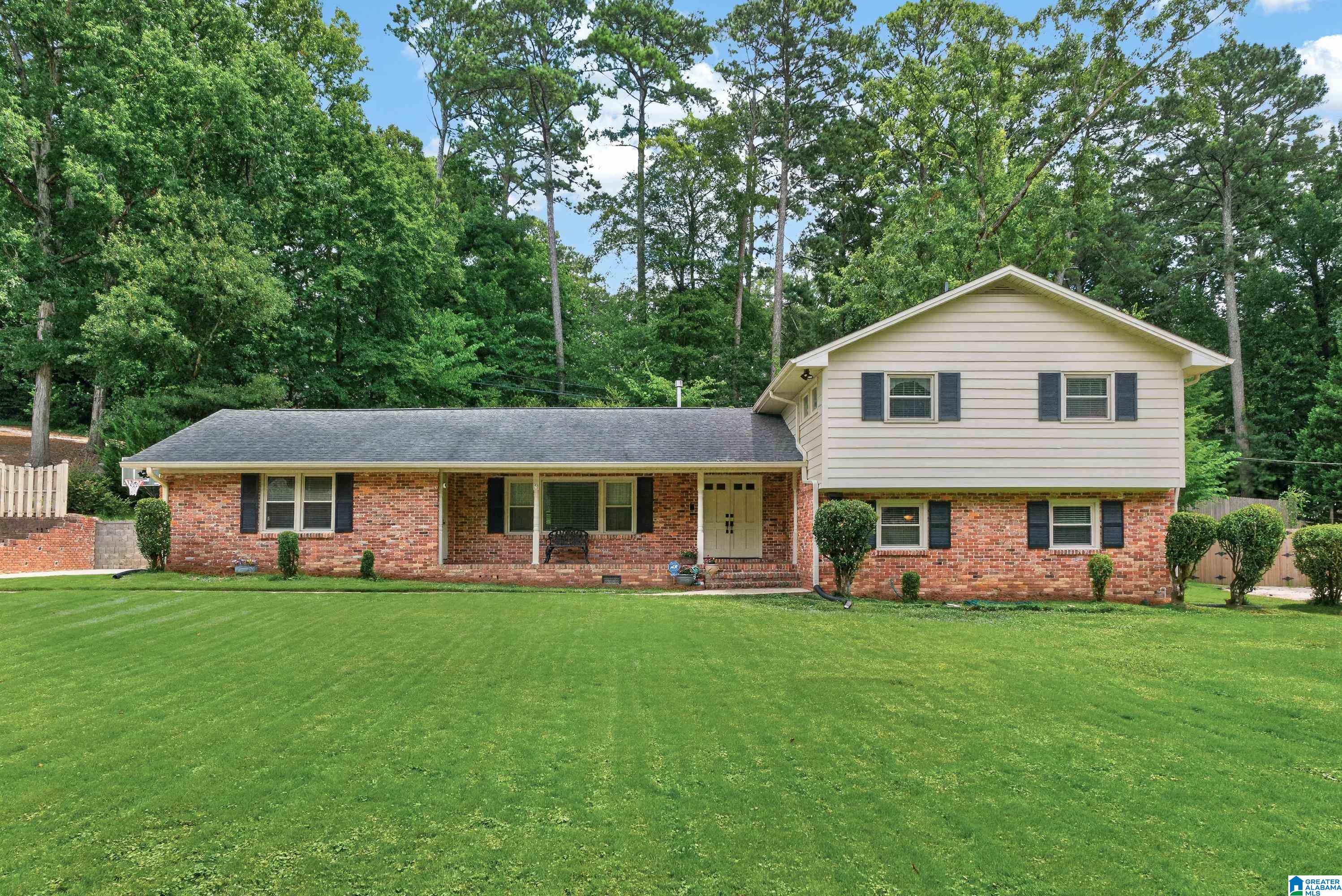 Photo 1 of 33 — 3313 STONERIDGE DRIVE, MOUNTAIN BROOK, AL 35223