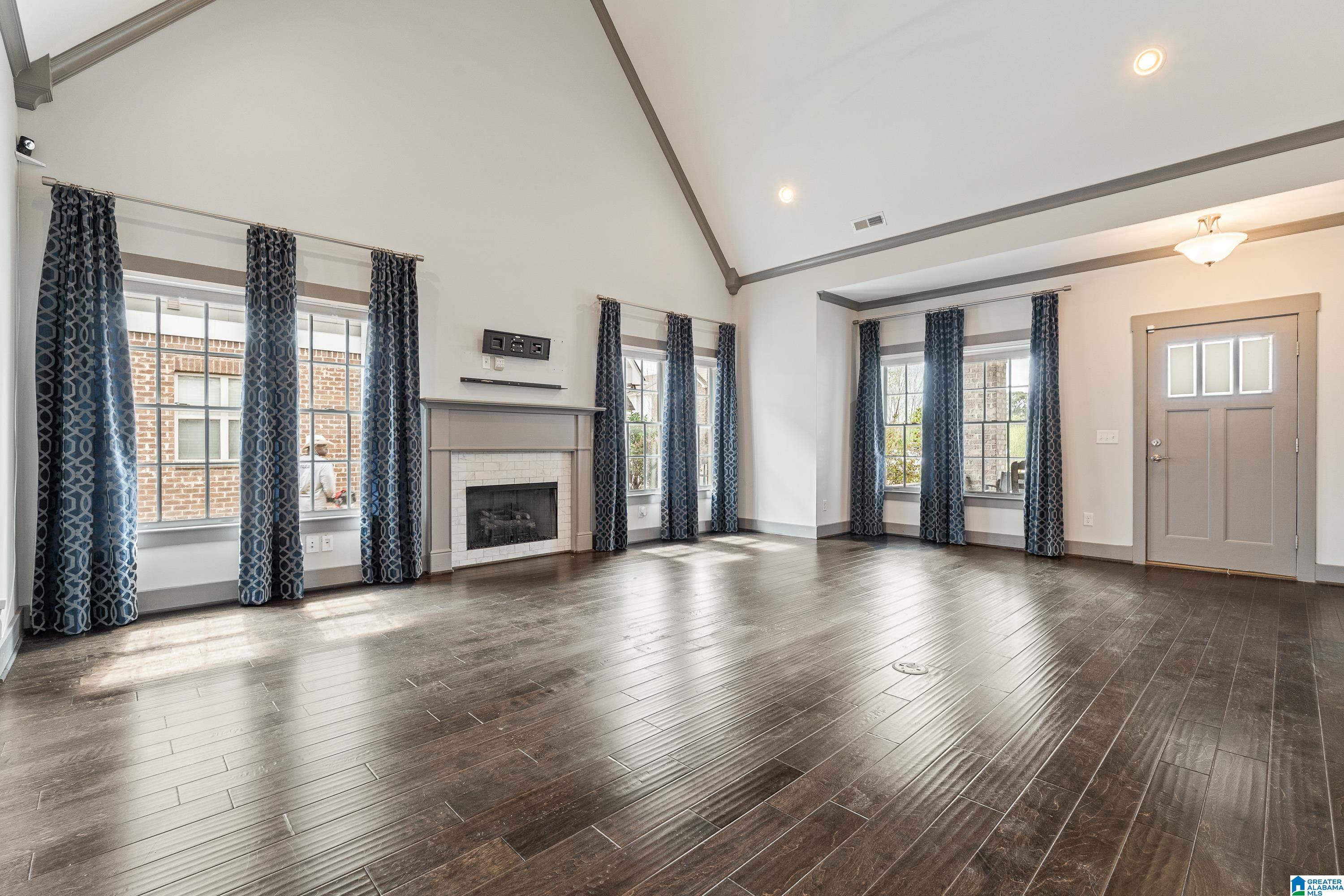 3629 BURLINGTON DRIVE