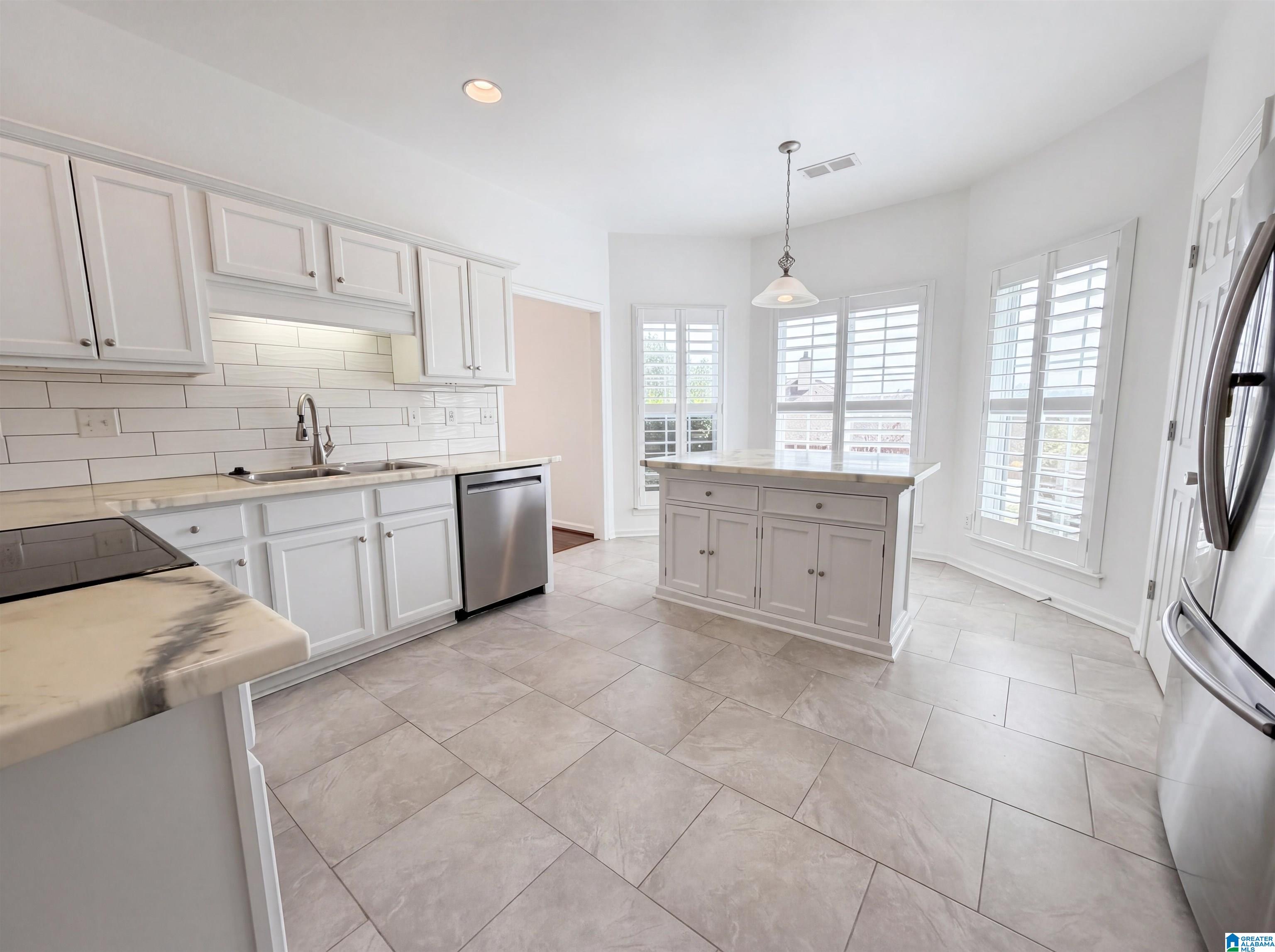 951 NARROWS POINT DRIVE