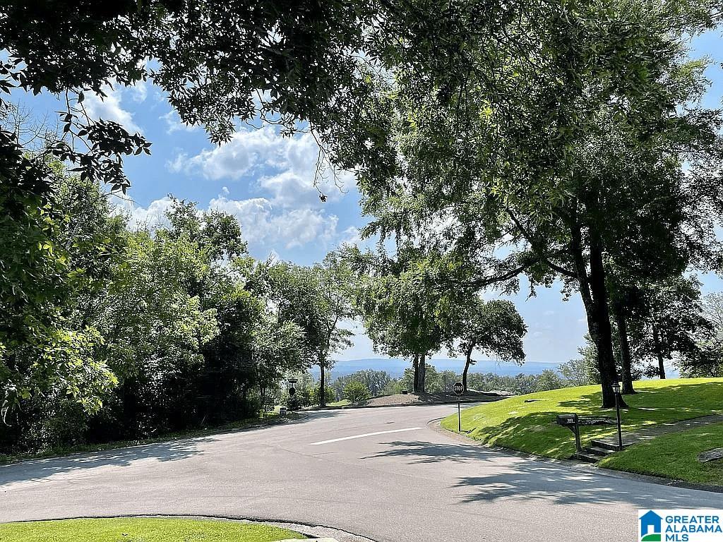 232 BEAUMONT DRIVE