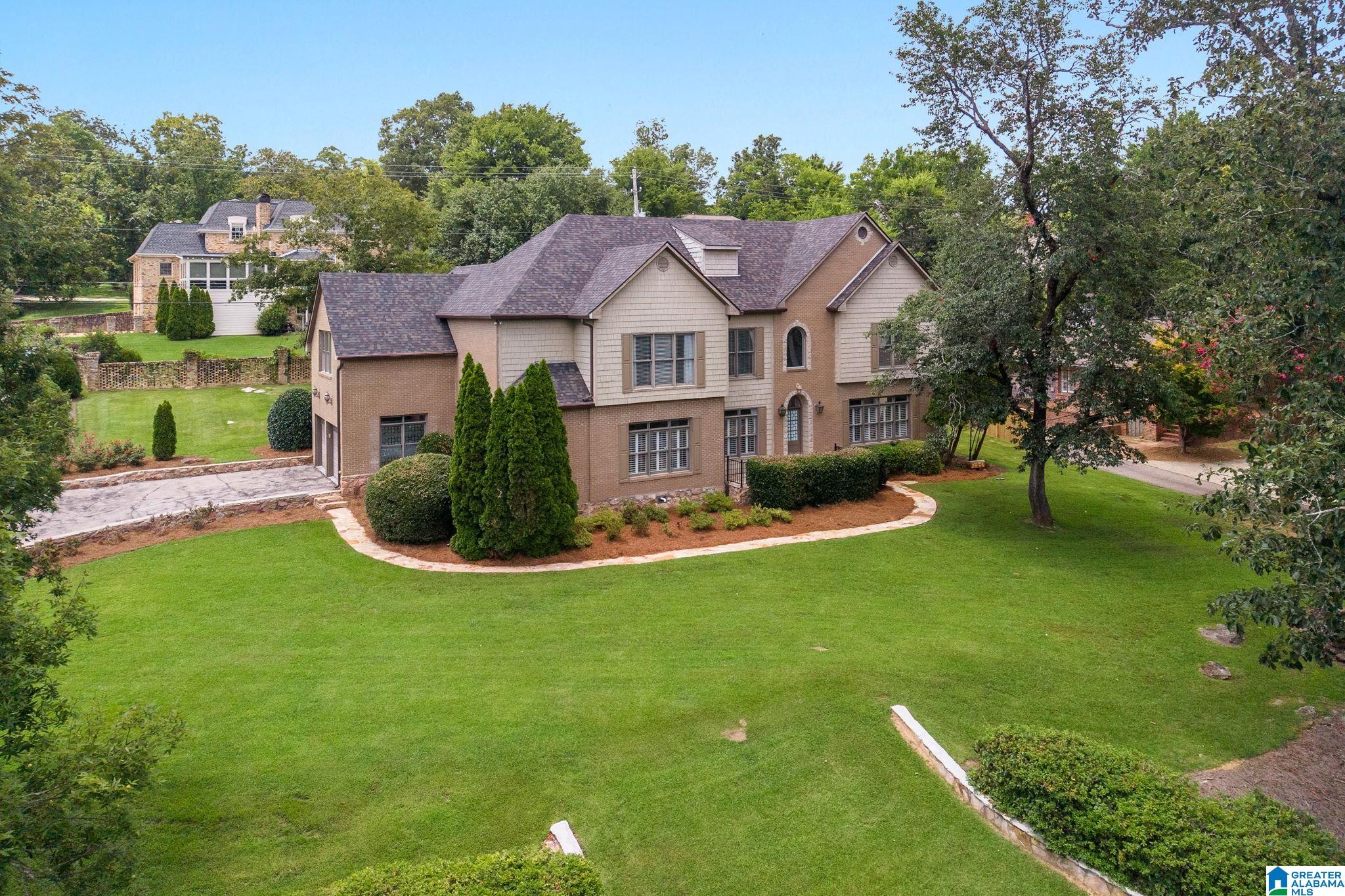 232 BEAUMONT DRIVE