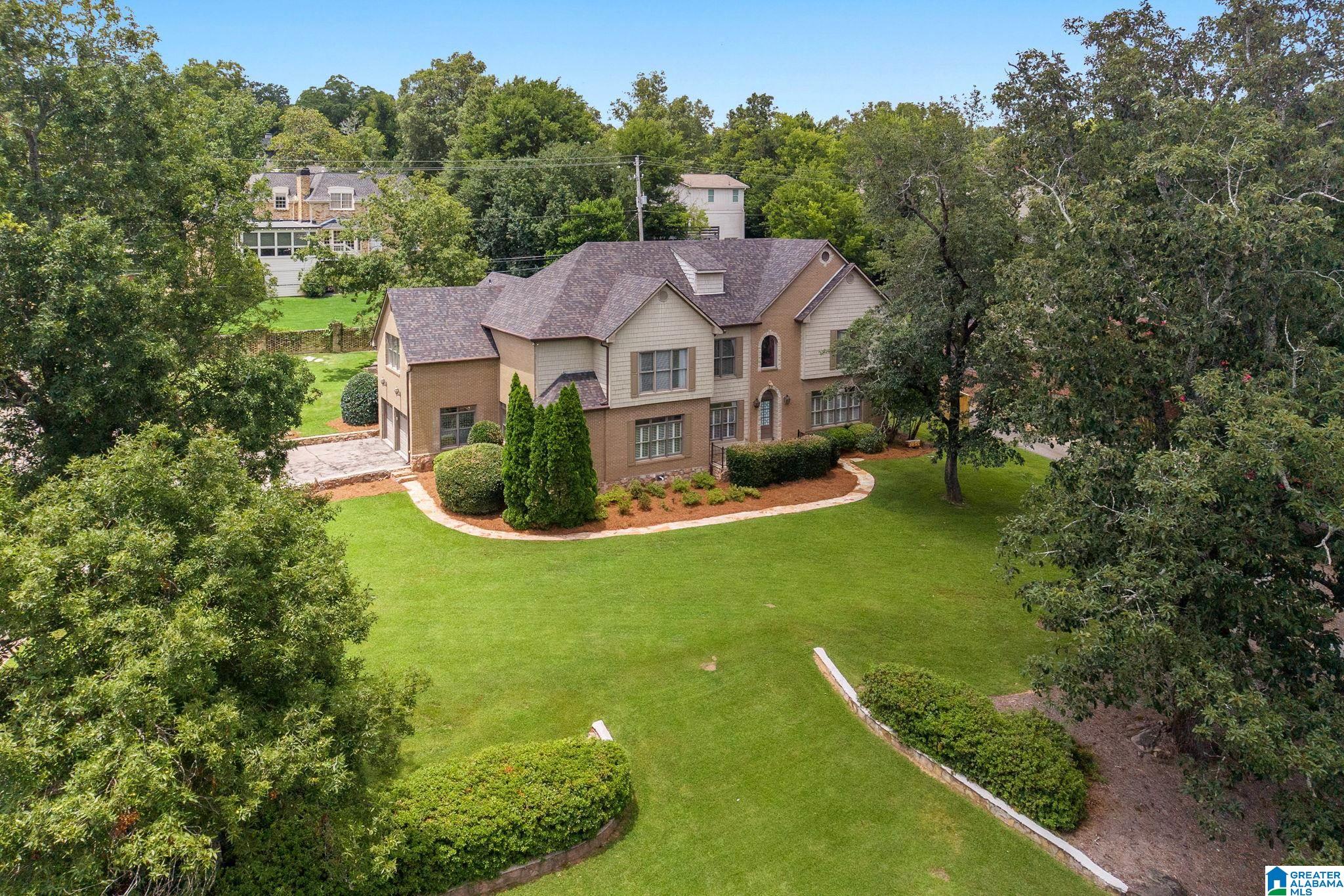 232 BEAUMONT DRIVE