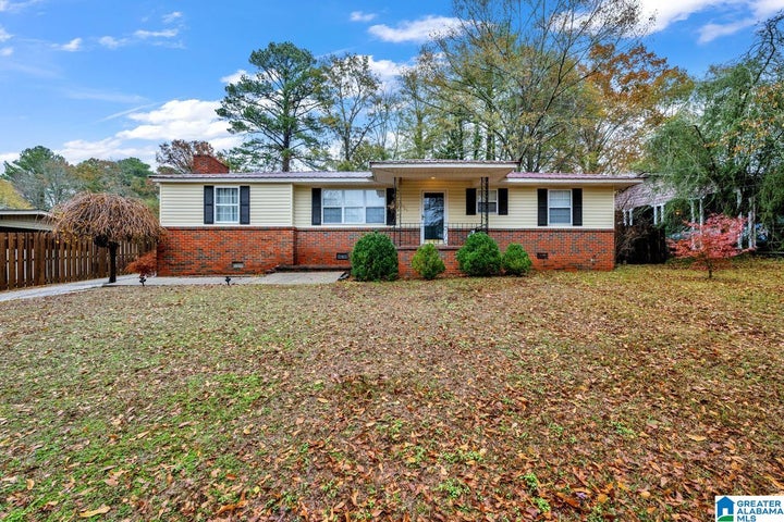 Photo 1 of 23 — 10 PINE CIRCLE, ONEONTA, AL 35121