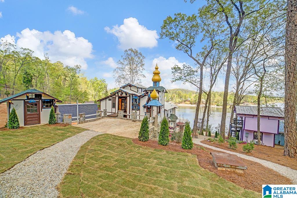 1298 DAVIS ACRES DRIVE