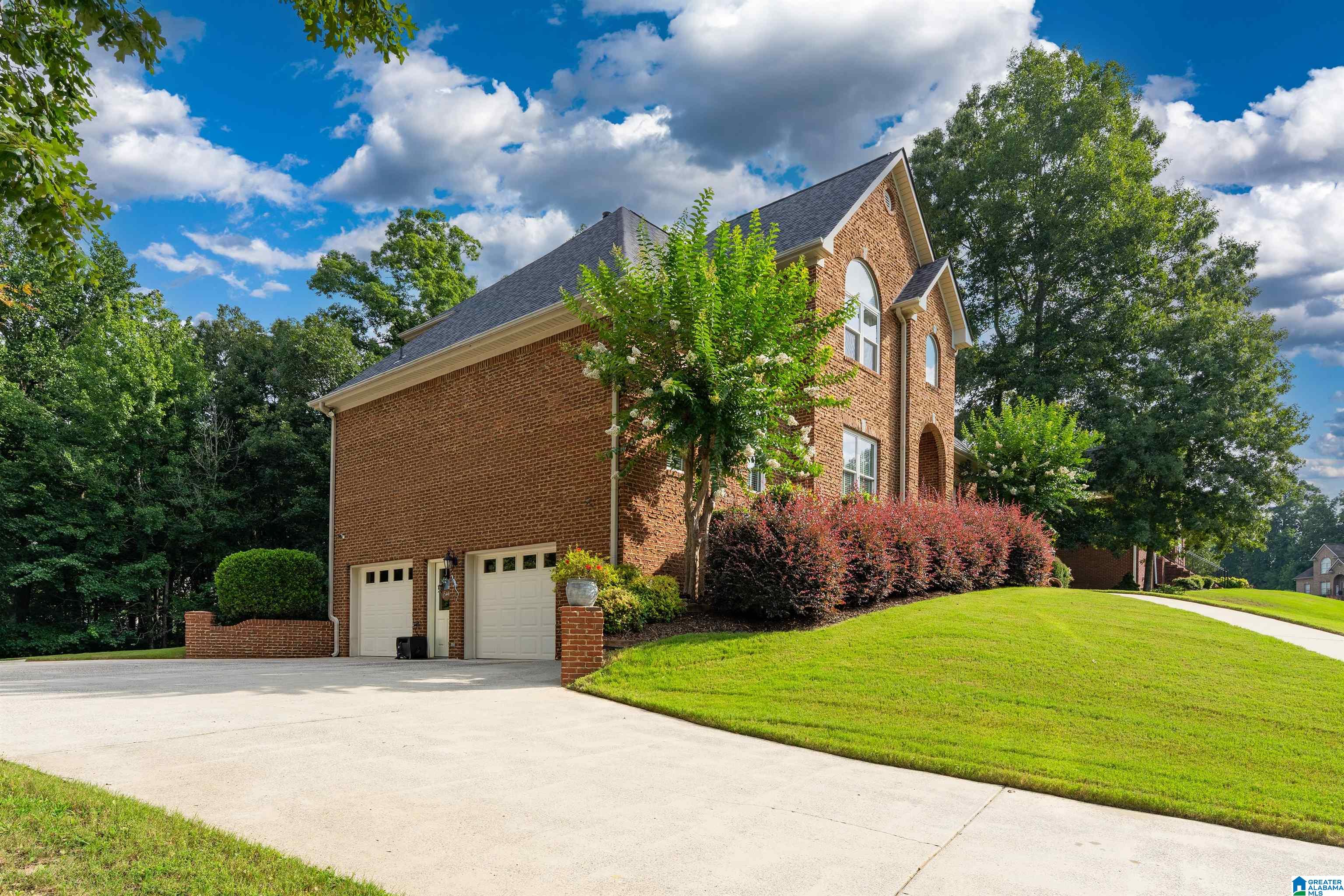 5812 ROSEWOOD DRIVE