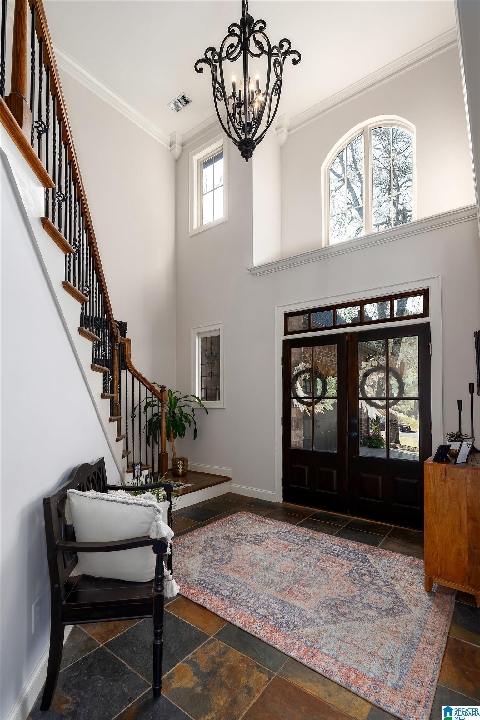 211 RIVER OAKS DRIVE