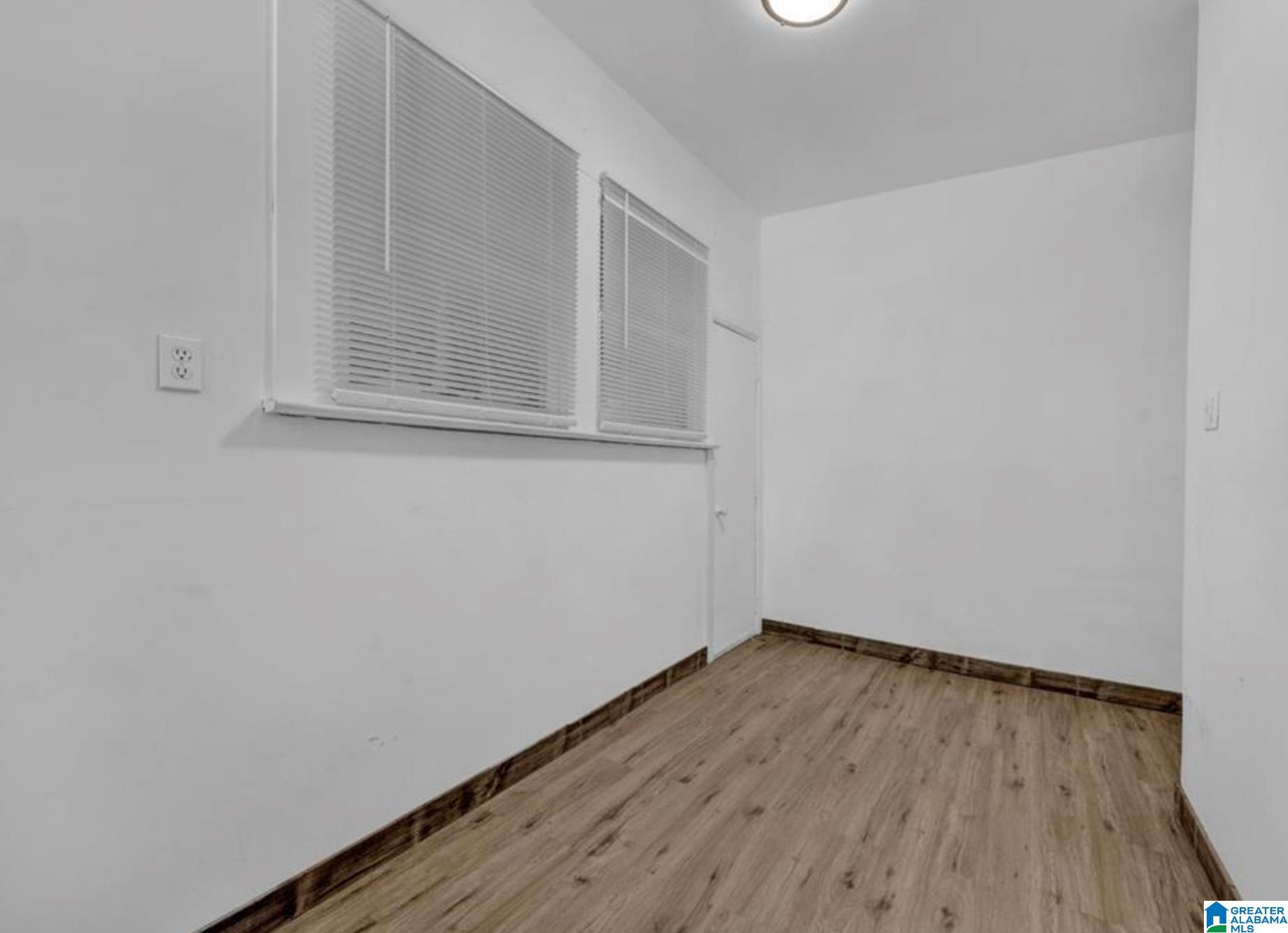 500 22ND STREET E Unit B