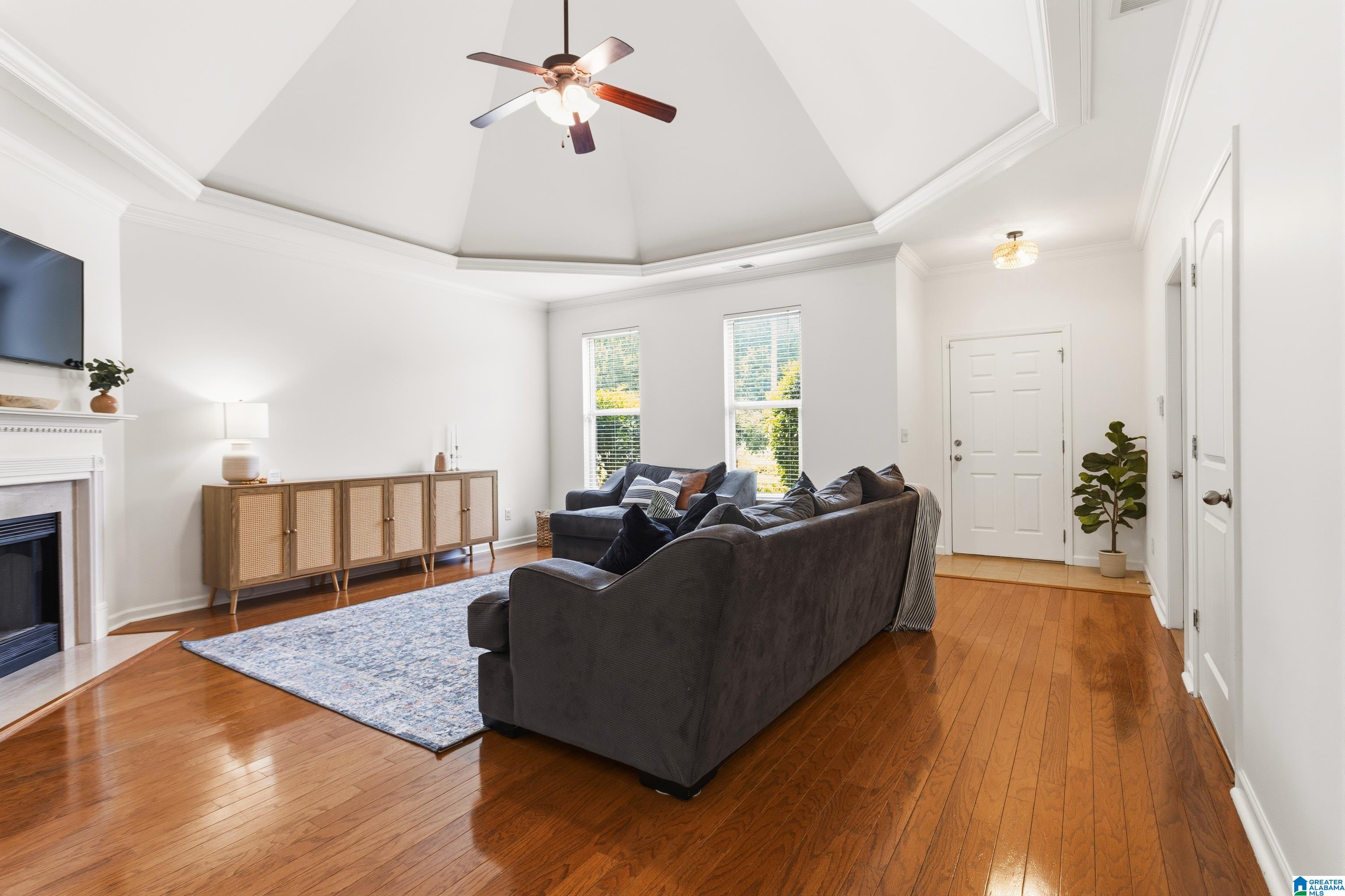 1251 EASTERWOOD BOULEVARD