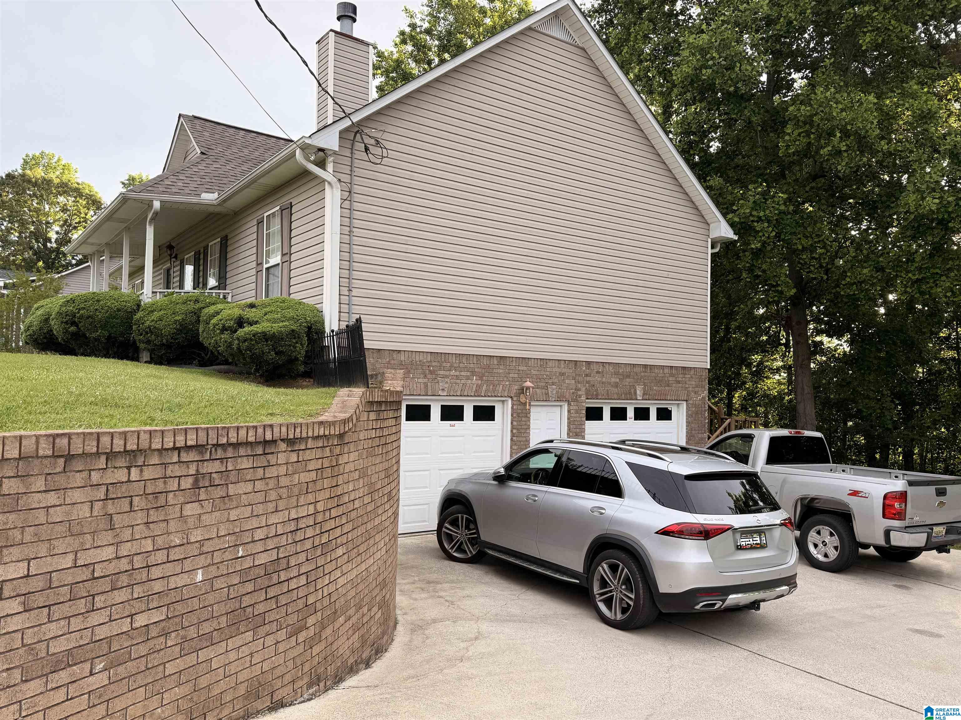 495 LEVINE ROAD
