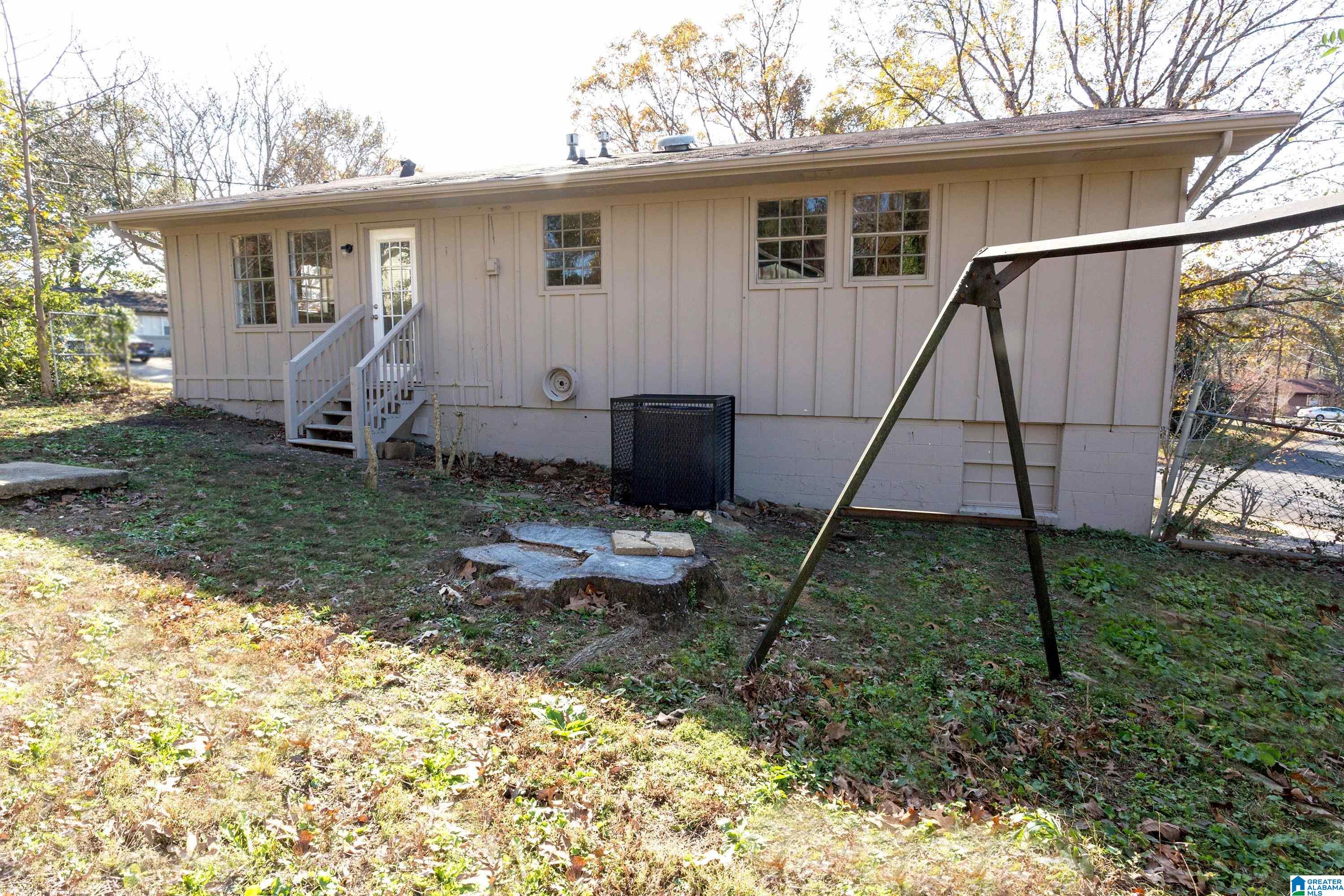 2905 VALLEY VIEW CIRCLE