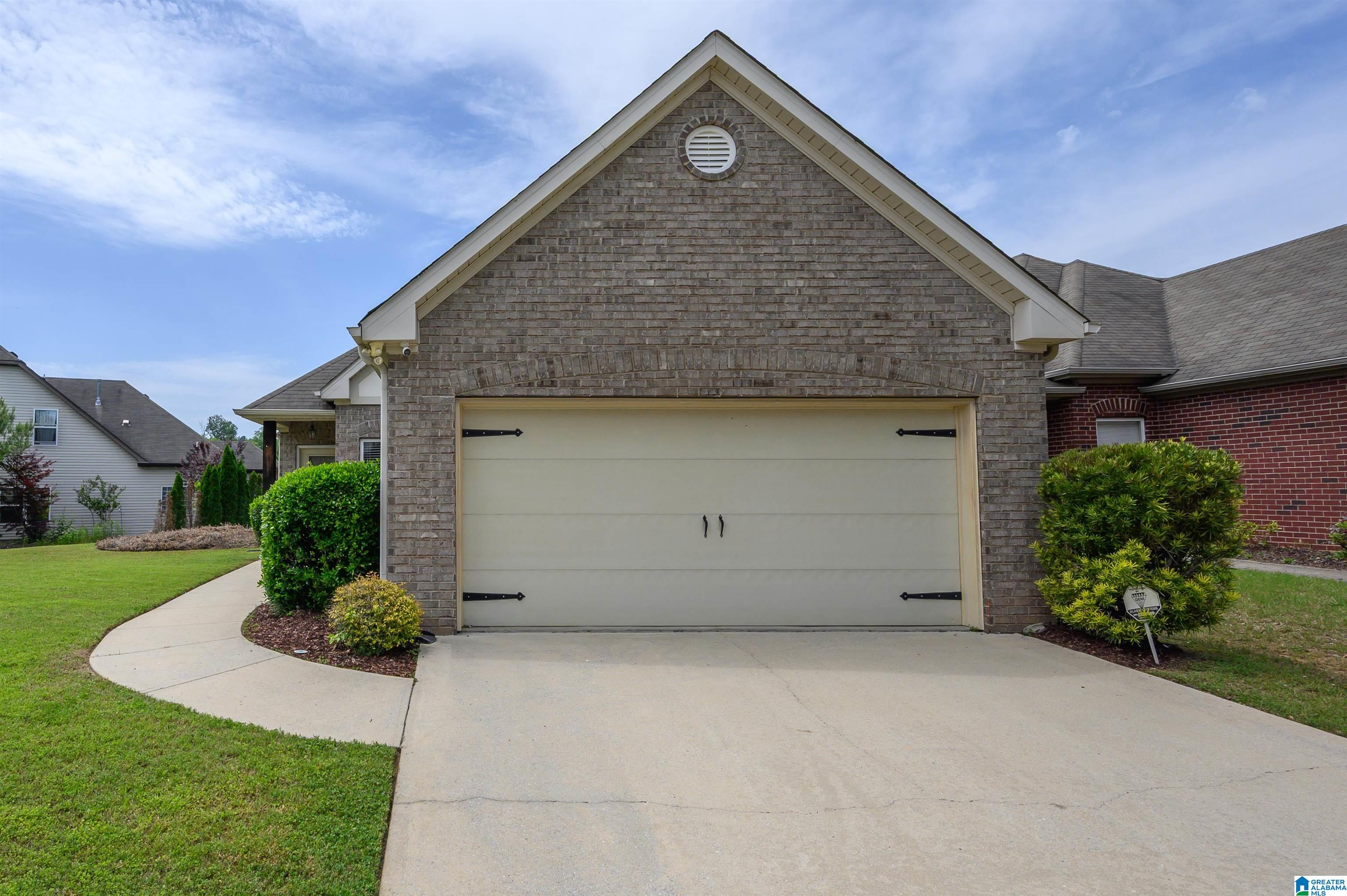 5264 PROMENADE DRIVE
