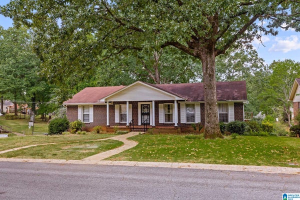 818 SHERMAN OAKS DR, BIRMINGHAM, AL 35235 - Image 69100a10a31e4e94ca78d639aaec3adb/677595702