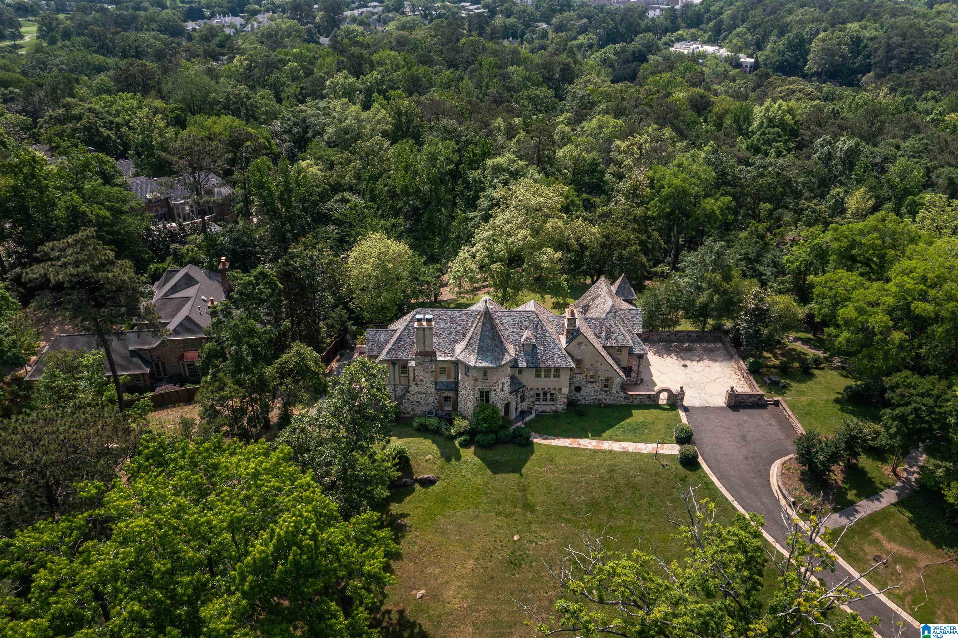 2919 FAIRWAY DRIVE