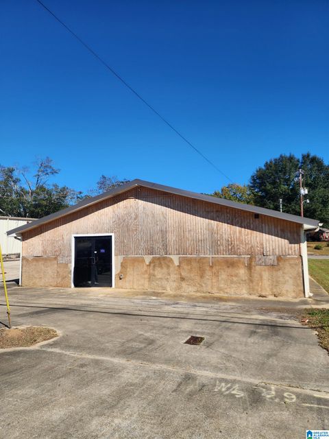 1502 N 7TH STREET CLANTON AL 35045