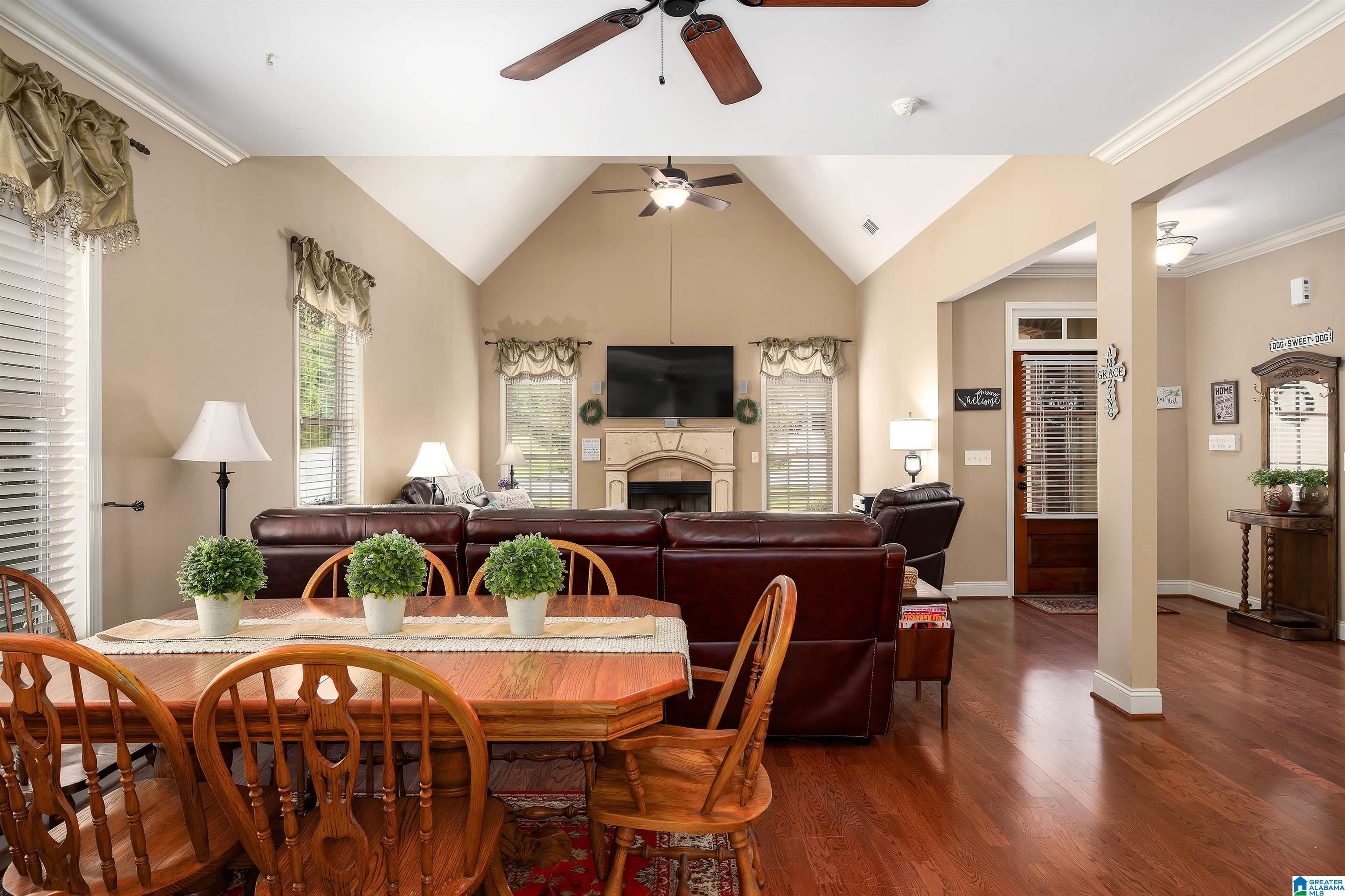 100 WILLOW VIEW LANE