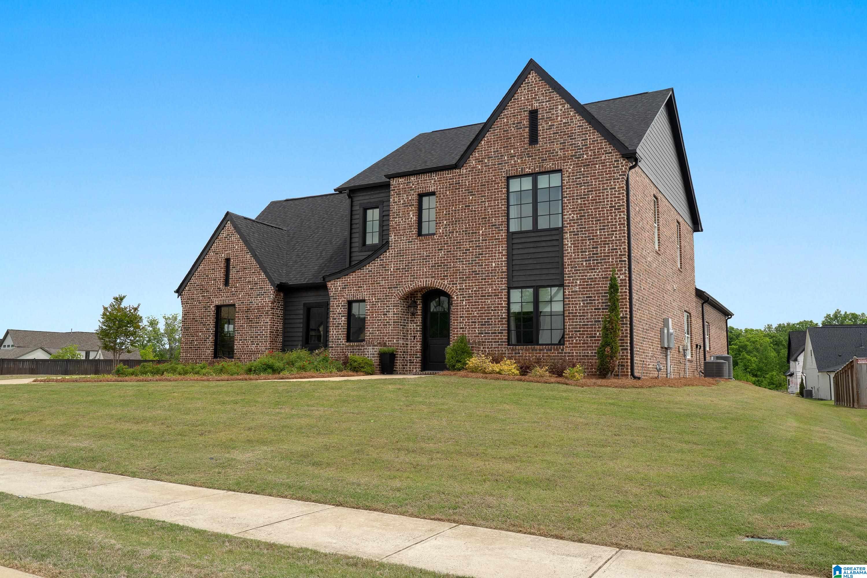 2916 BLACKRIDGE PLACE