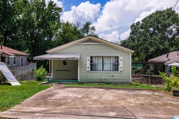 1040 6TH ST W, BIRMINGHAM, AL 35204 - Image 69c97b4e79cbec2868d35b9f3a73ddef/3881005912