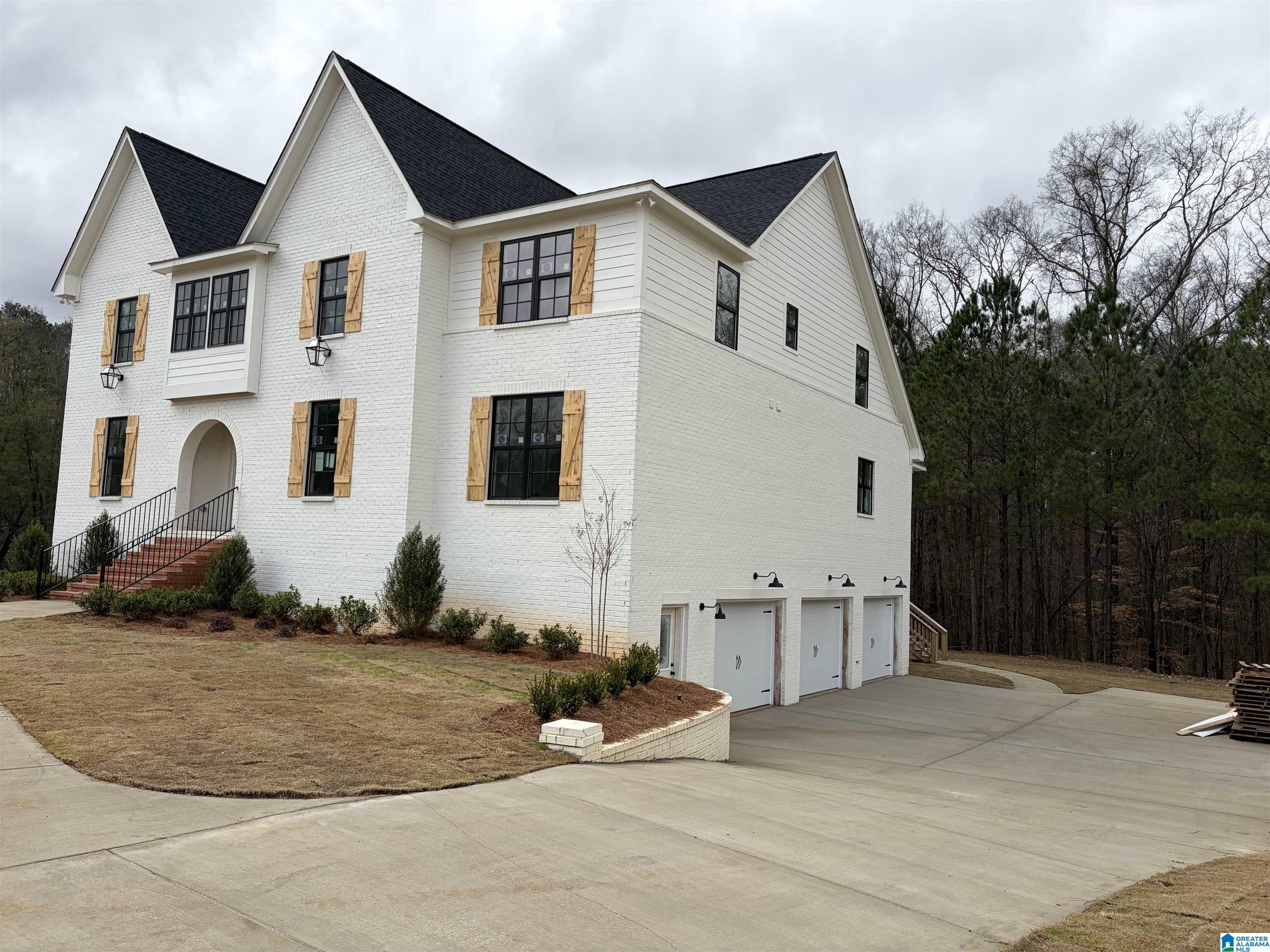 2081 HIGHLAND GATE WAY