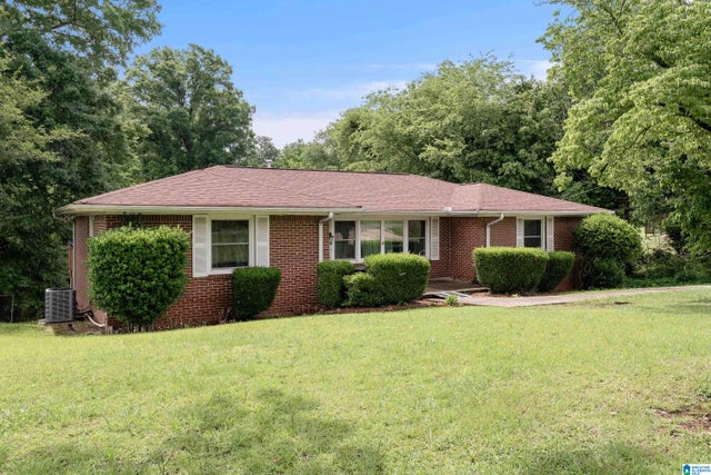 401 ESPLANADE DRIVE