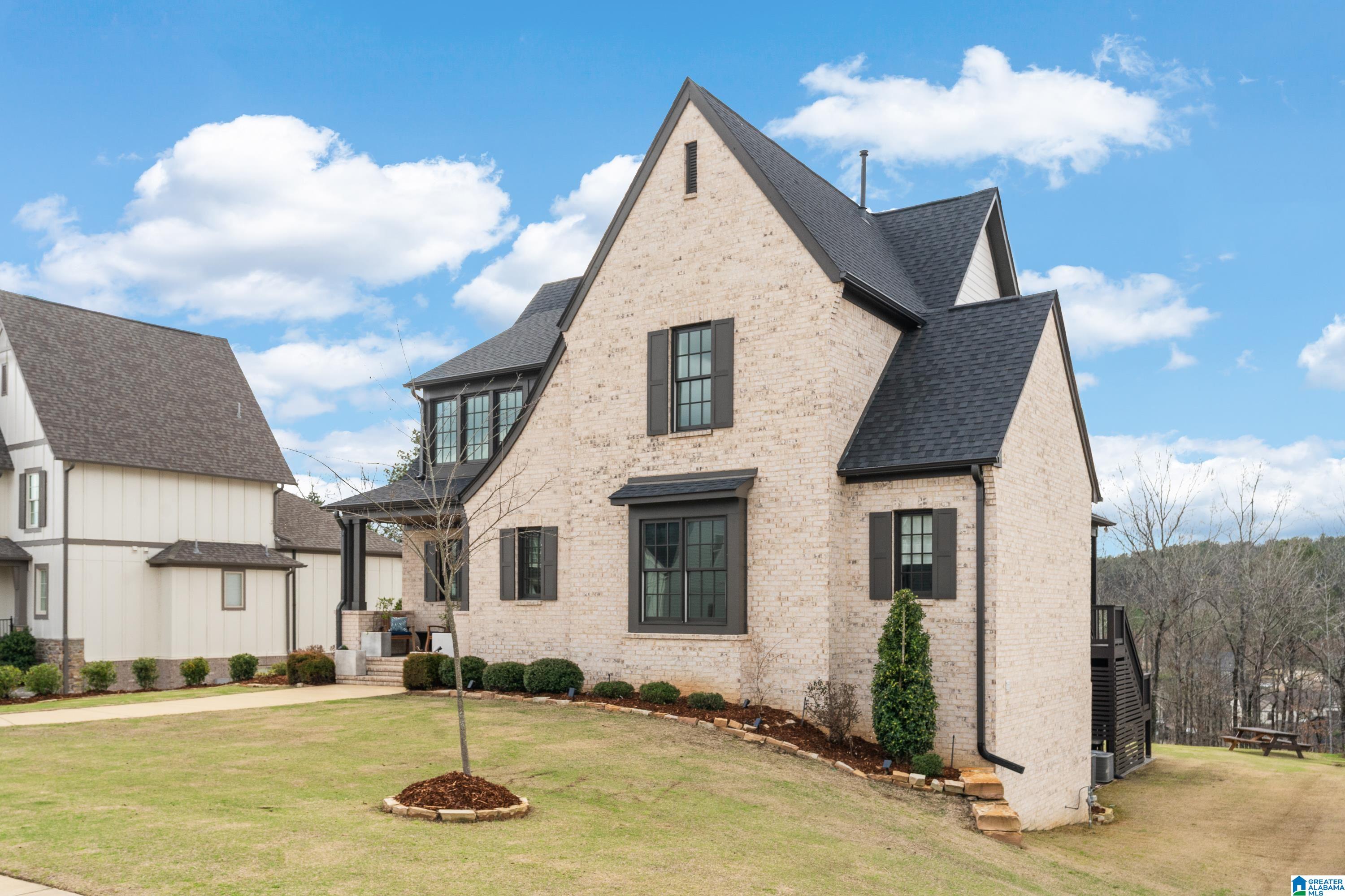 1932 BLACKRIDGE ROAD